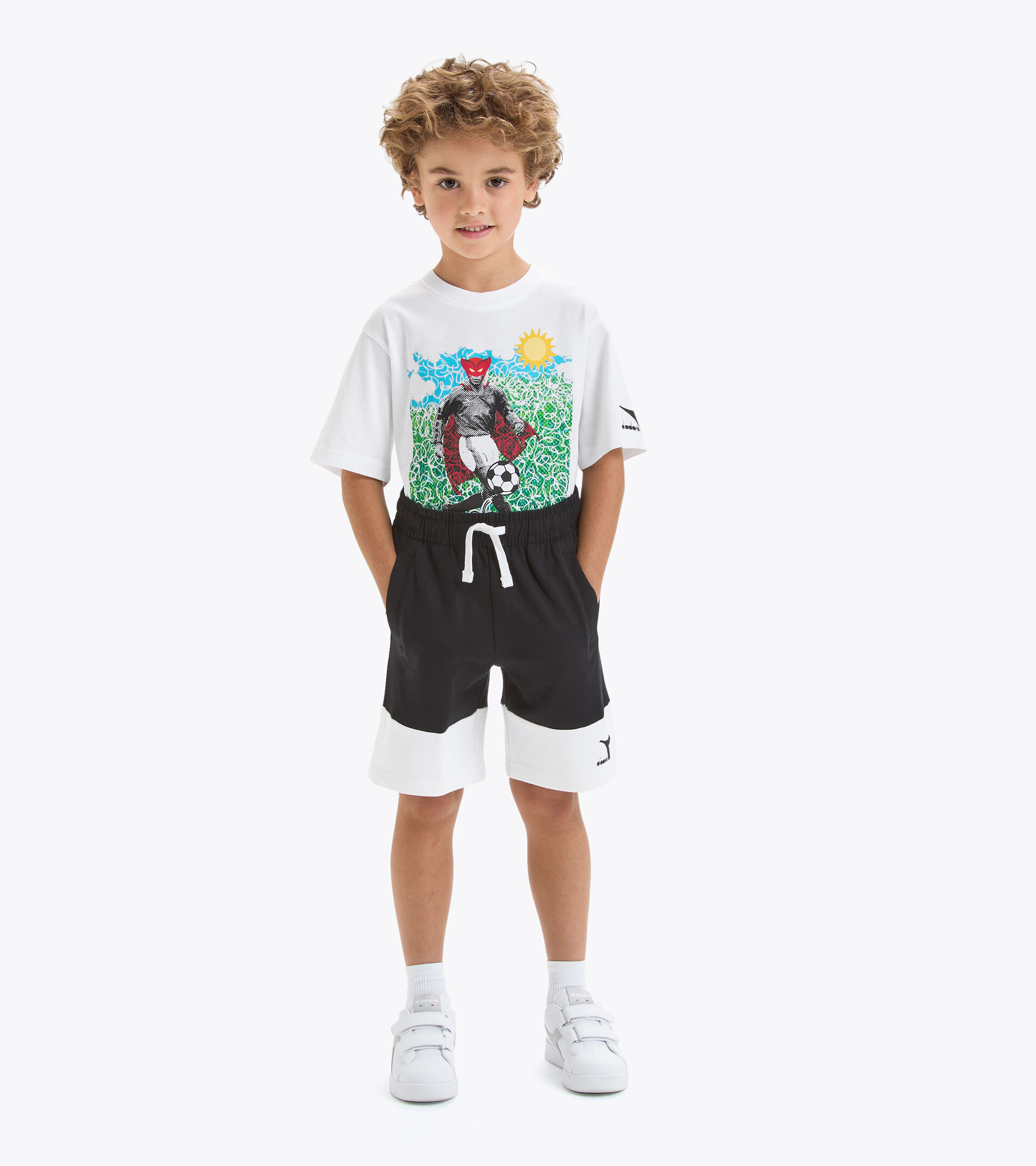 Pantalones cortos deportivos - Niño
 JB.BERMUDA BOUNCE NEGRO - Diadora