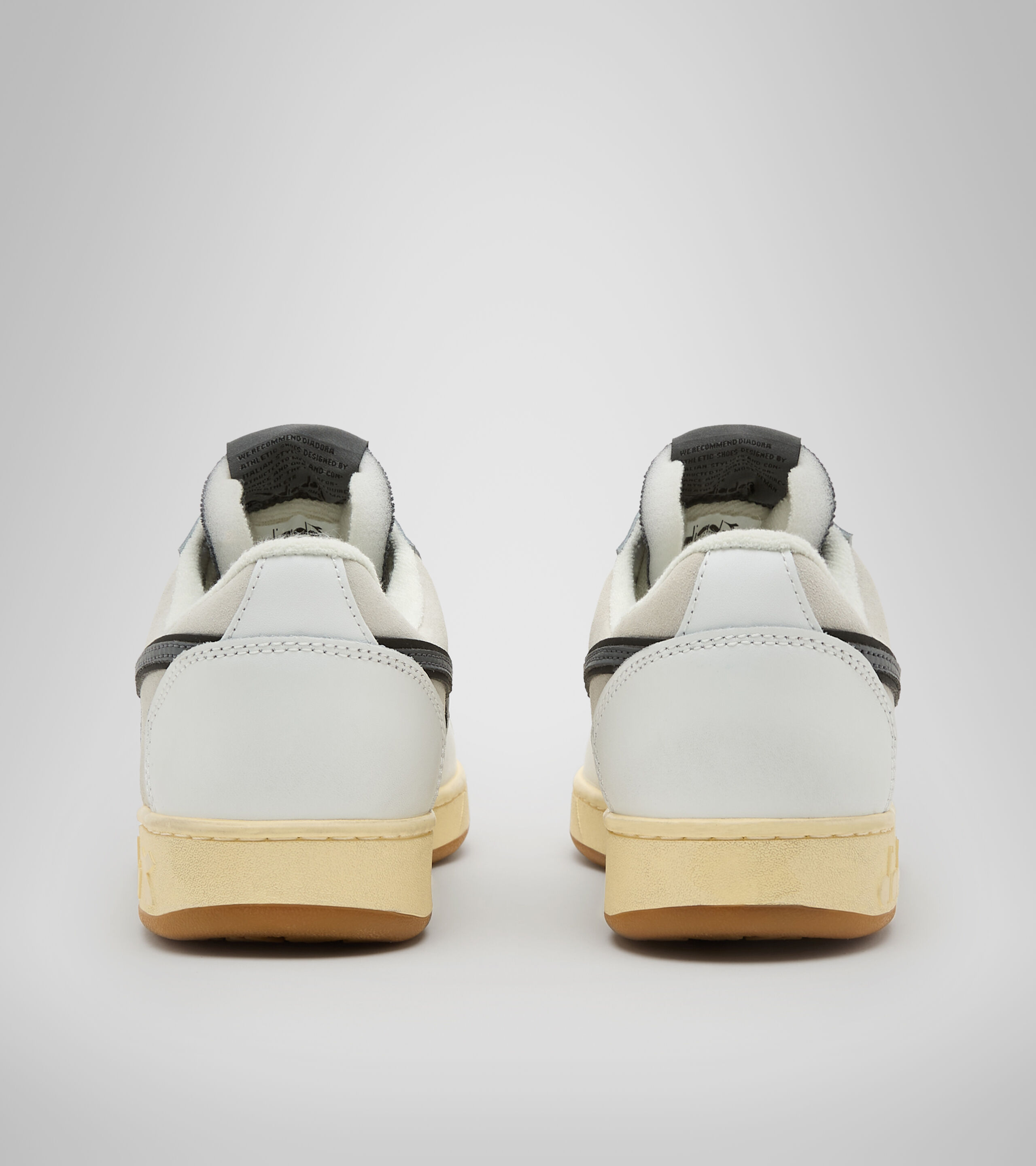 MAGIC BASKET LOW ICONA Sports shoe - Unisex - Diadora Online Store MT