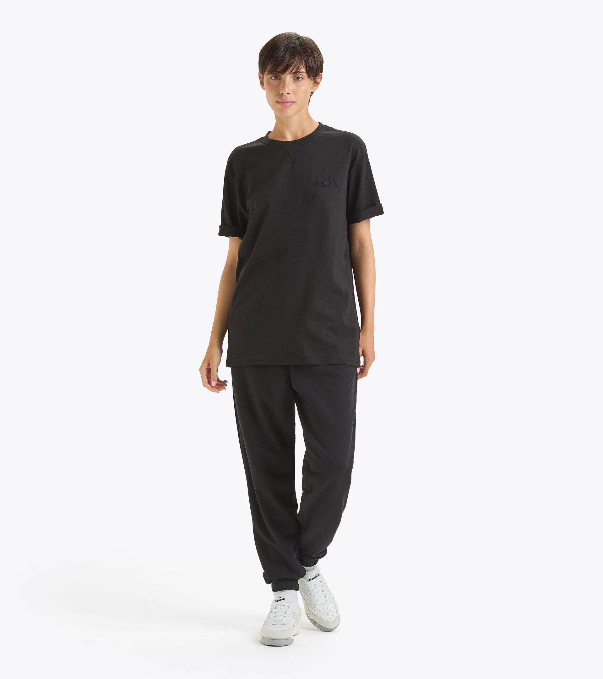 T-shirt - Gender Neutral T-SHIRT SS ATHL. LOGO NOIR - Diadora