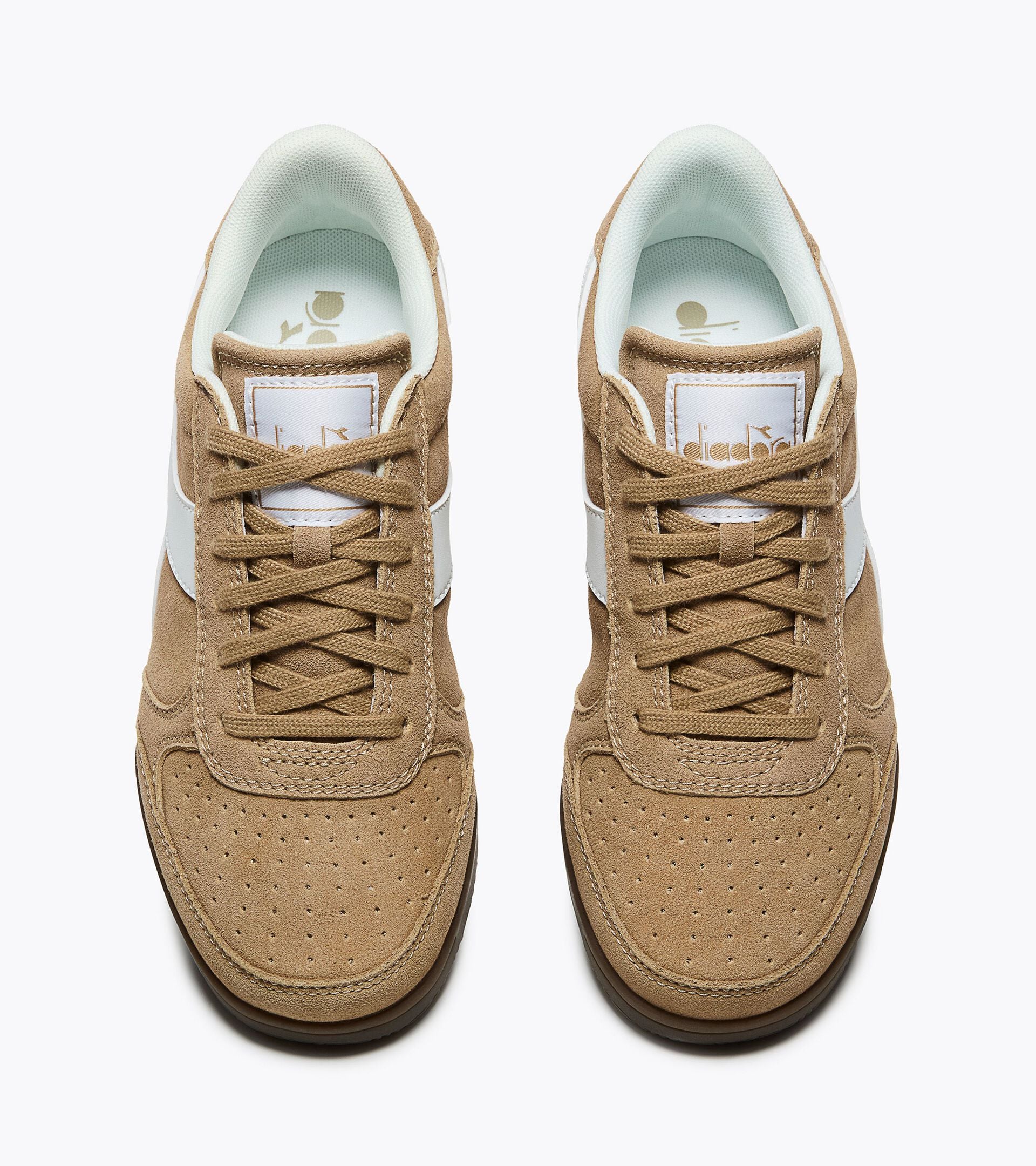 Zapatilla - Para todos los g&eacute;neros SEOUL INDOOR SUEDE BEIGE INCIENSO - Diadora