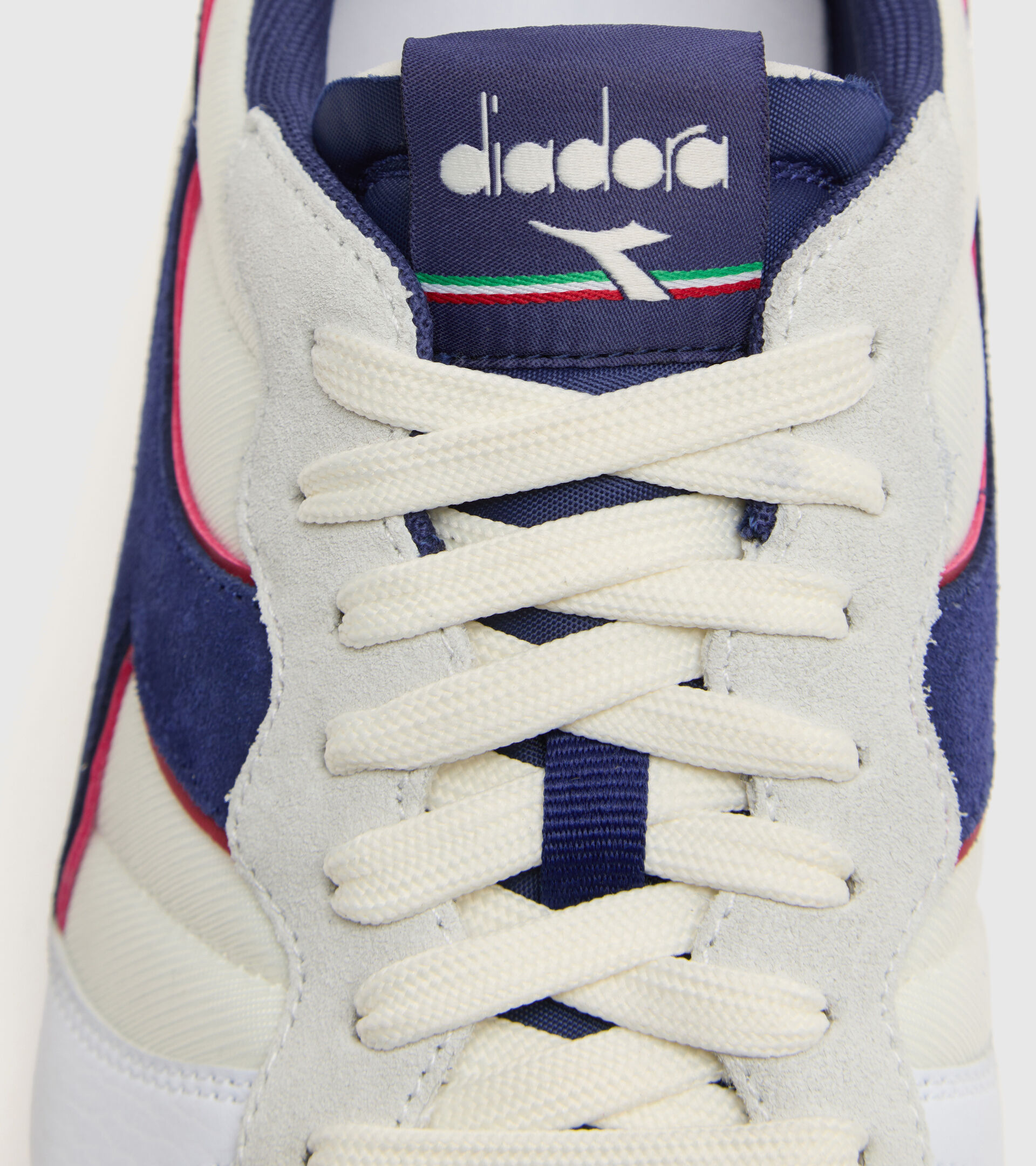 Footwear Sportswear UNISEX CAMARO ICONA WHT/TWILIGHT BL/CHILI PEPPER Diadora