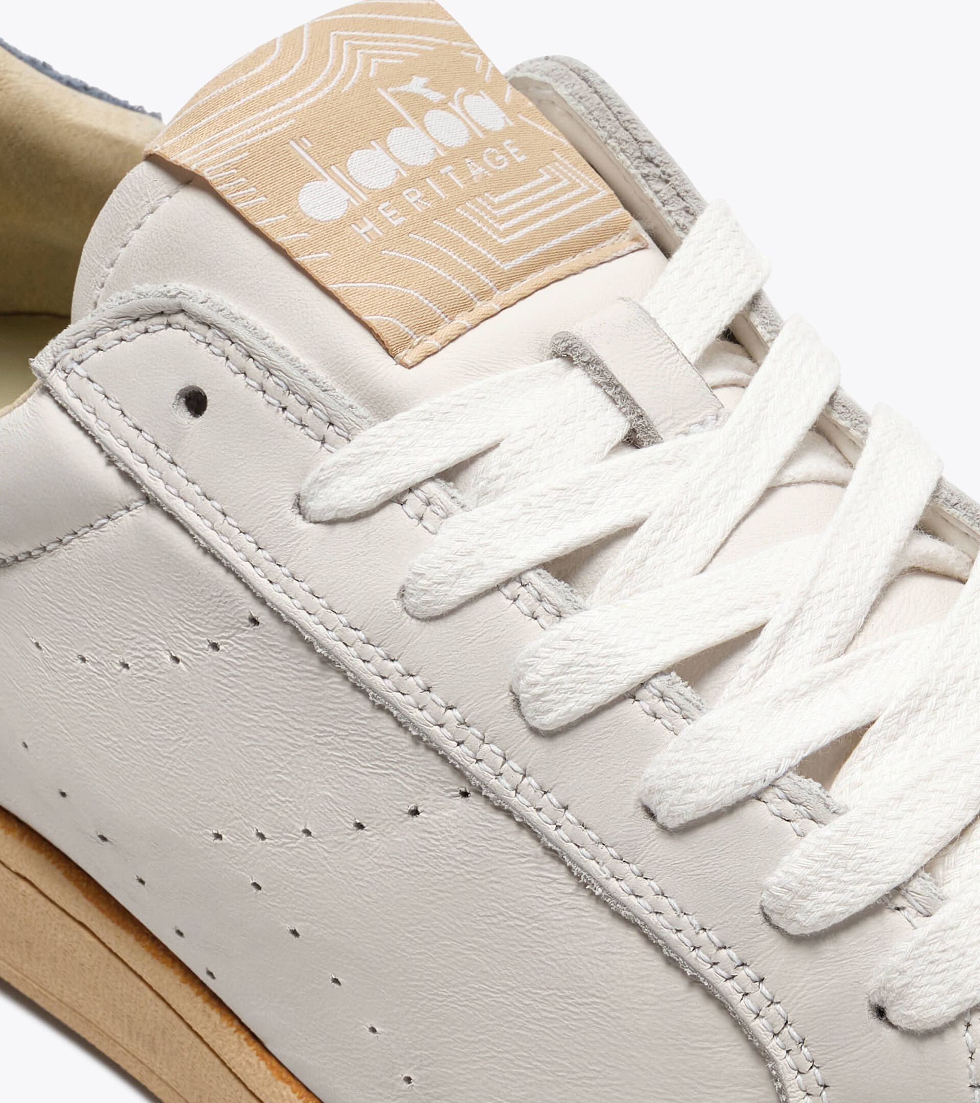 Sneaker Heritage aus Leder - F&uuml;r alle Geschlechter
 PRESTIGE PLAIN USED FEUERSTEIN - Diadora