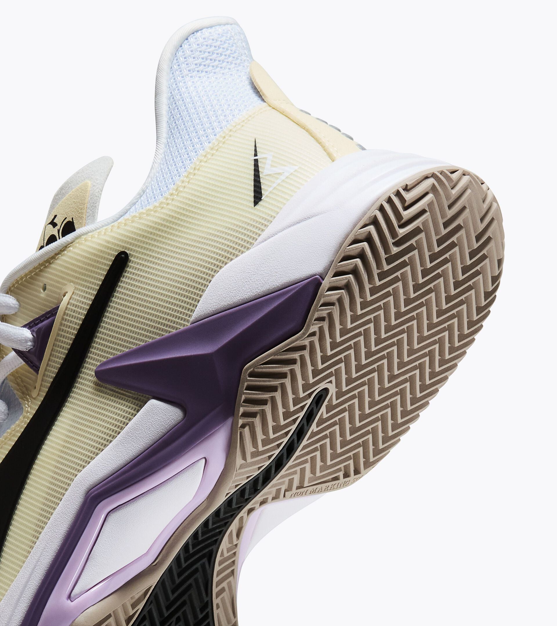 Tennis shoe for clay courts - Stability & control - Women&rsquo;s
 B.ICON 3 CLAY RUTABAGA/BLK/GRAPE COMPOTE - Diadora