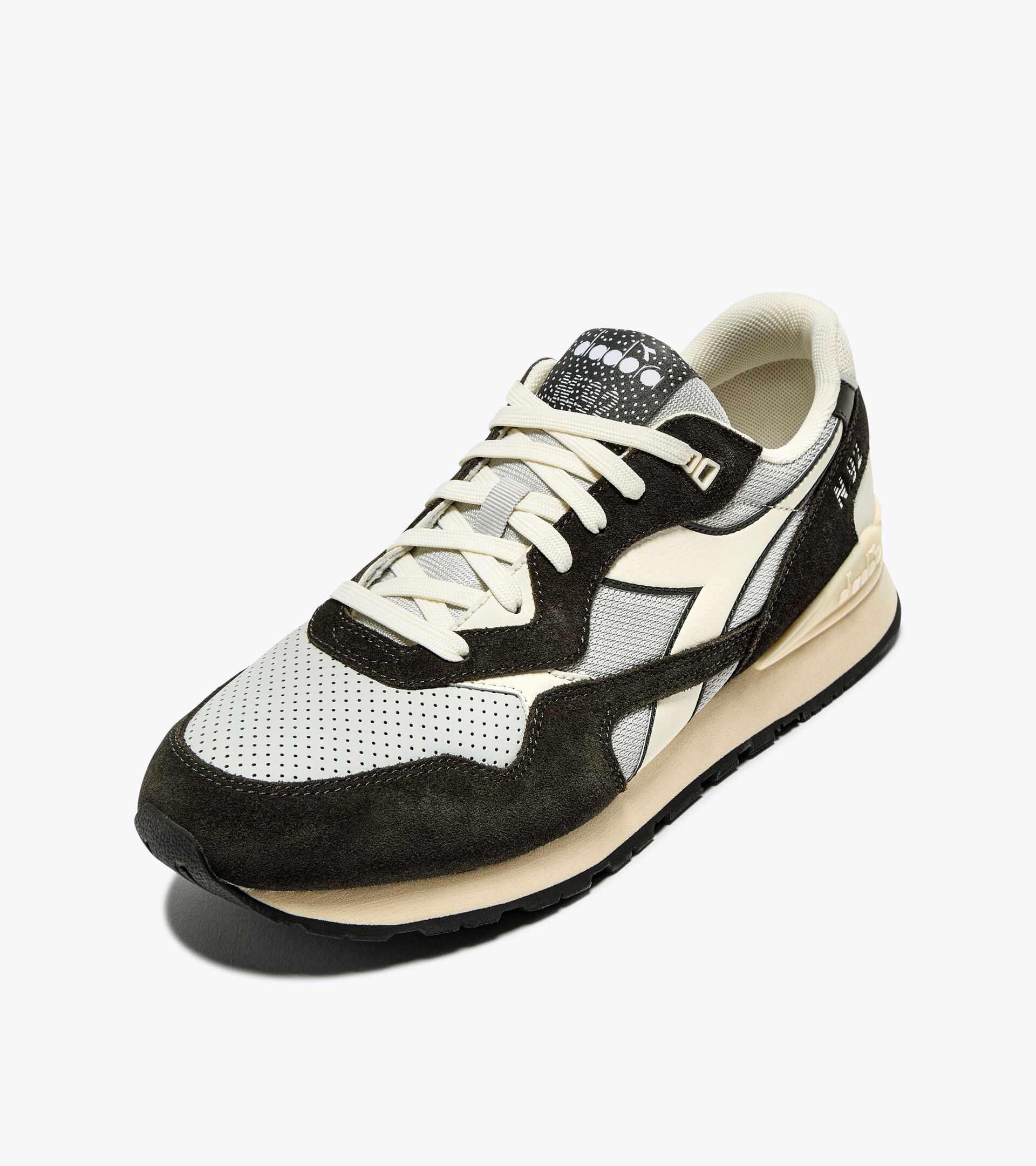 Sports sneakers - All-Gender
 N.92 ADVANCE FOREST NIGHT/GLACIER GRAY - Diadora