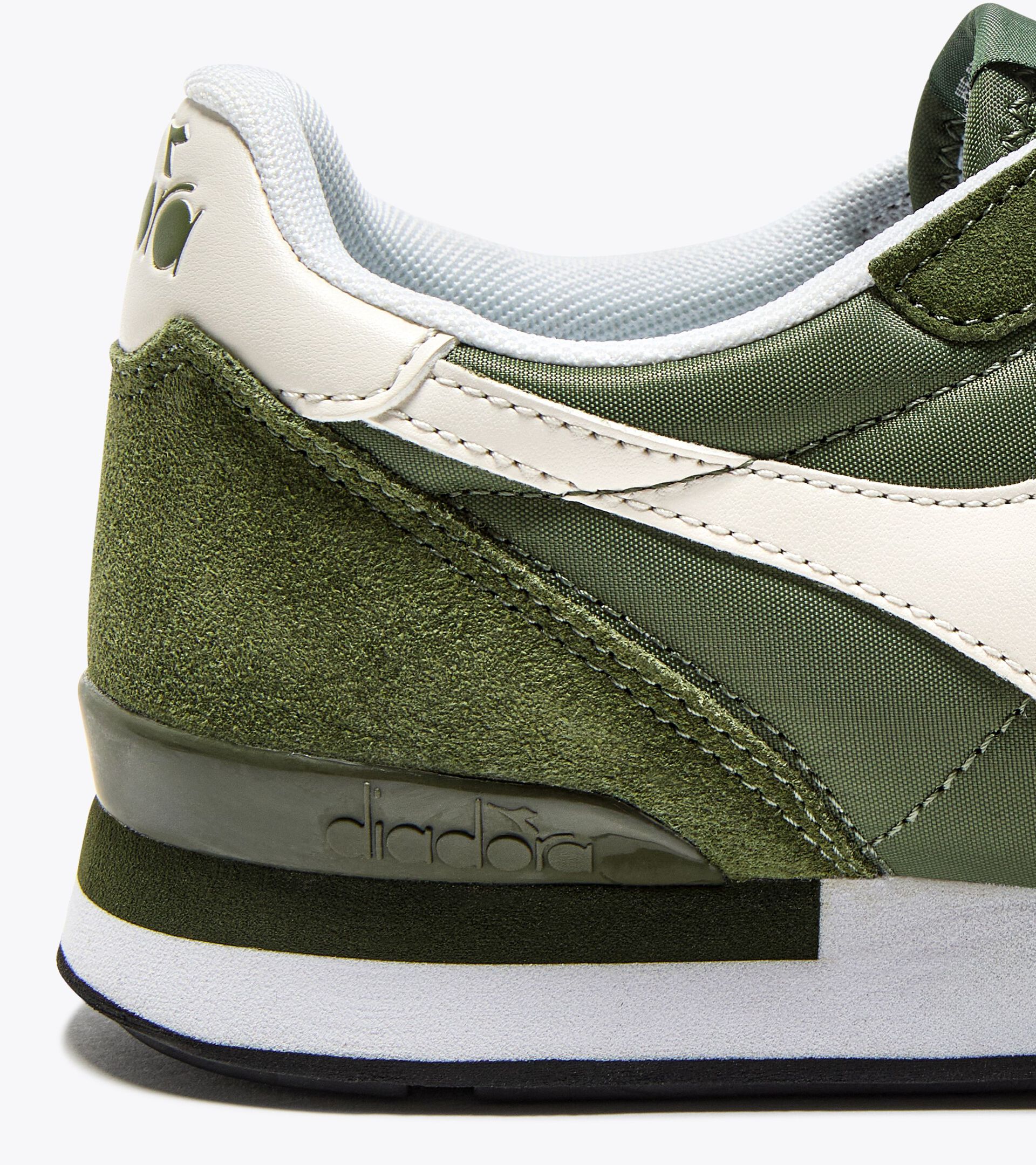 Chaussures de sportswear - Genre neutre CAMARO VERT OLIVINE/BLANC SOUPIR - Diadora