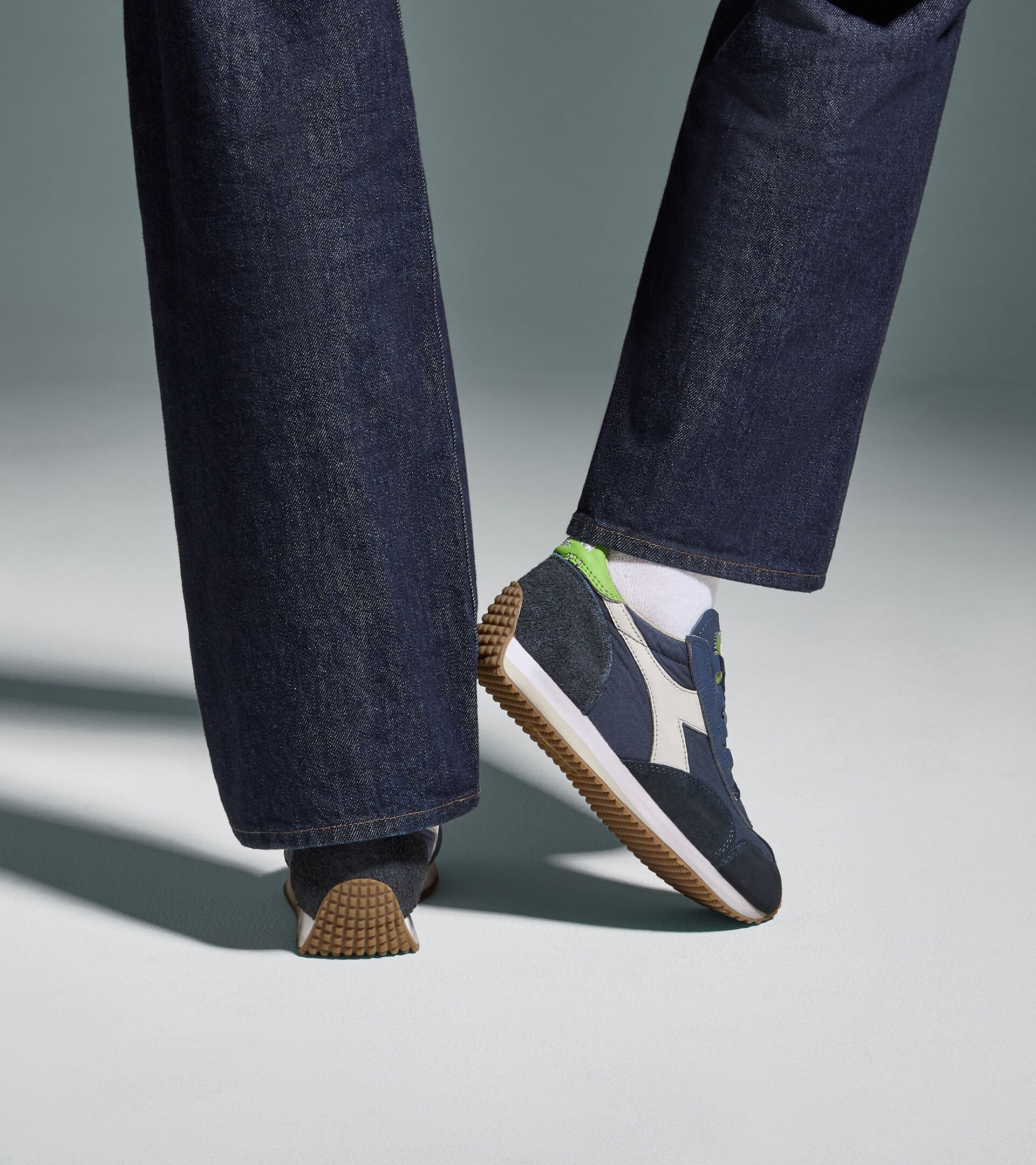 Low-profile Heritage sneaker - All-gender EQUIPE DIRTY SW EVO INSIGNIA BLUE - Diadora