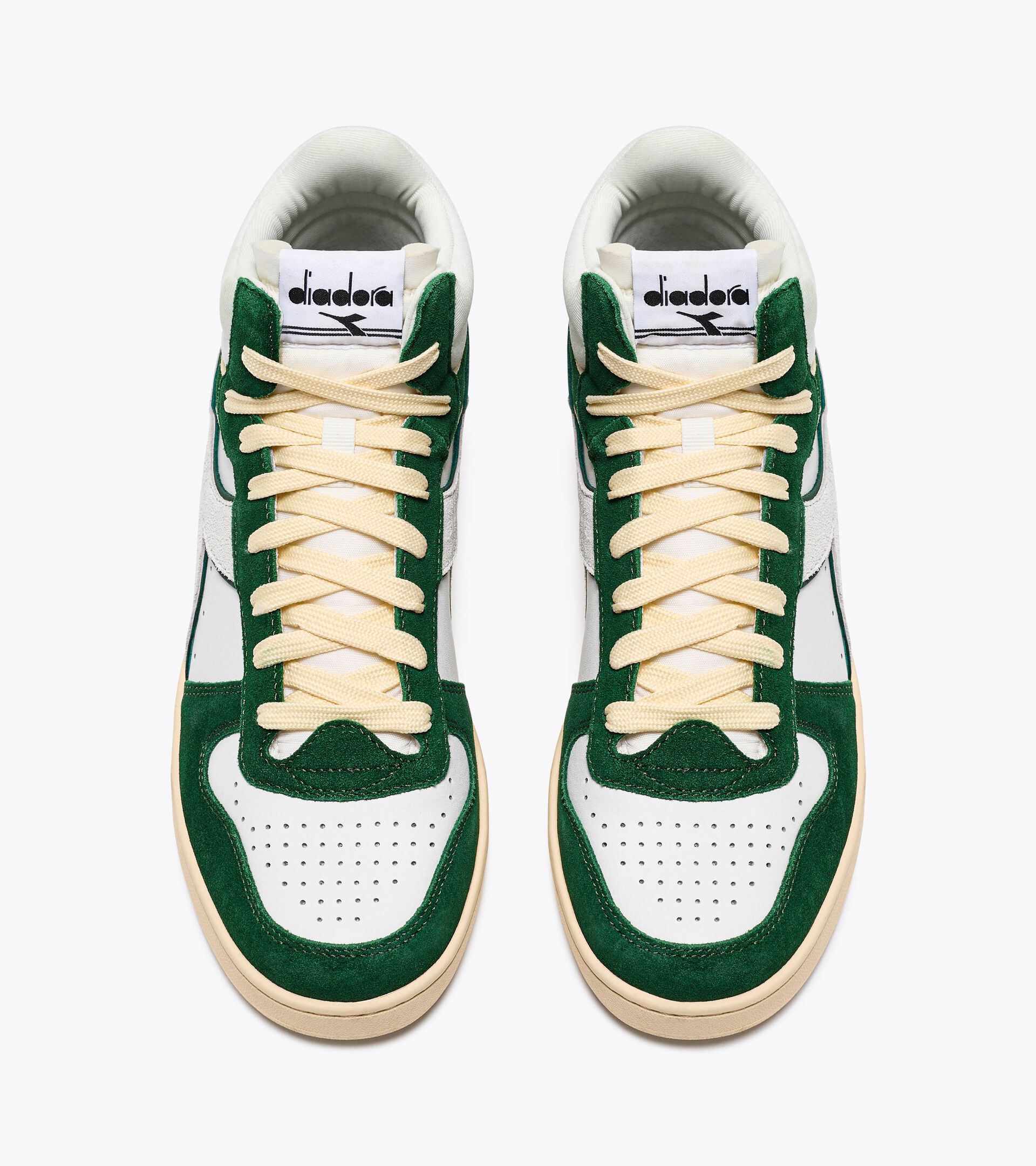 Sporty sneakers - All-Gender MAGIC BASKET DEMI CUT SUEDE LEATHER WHITE/FOGLIAGE GREEN - Diadora