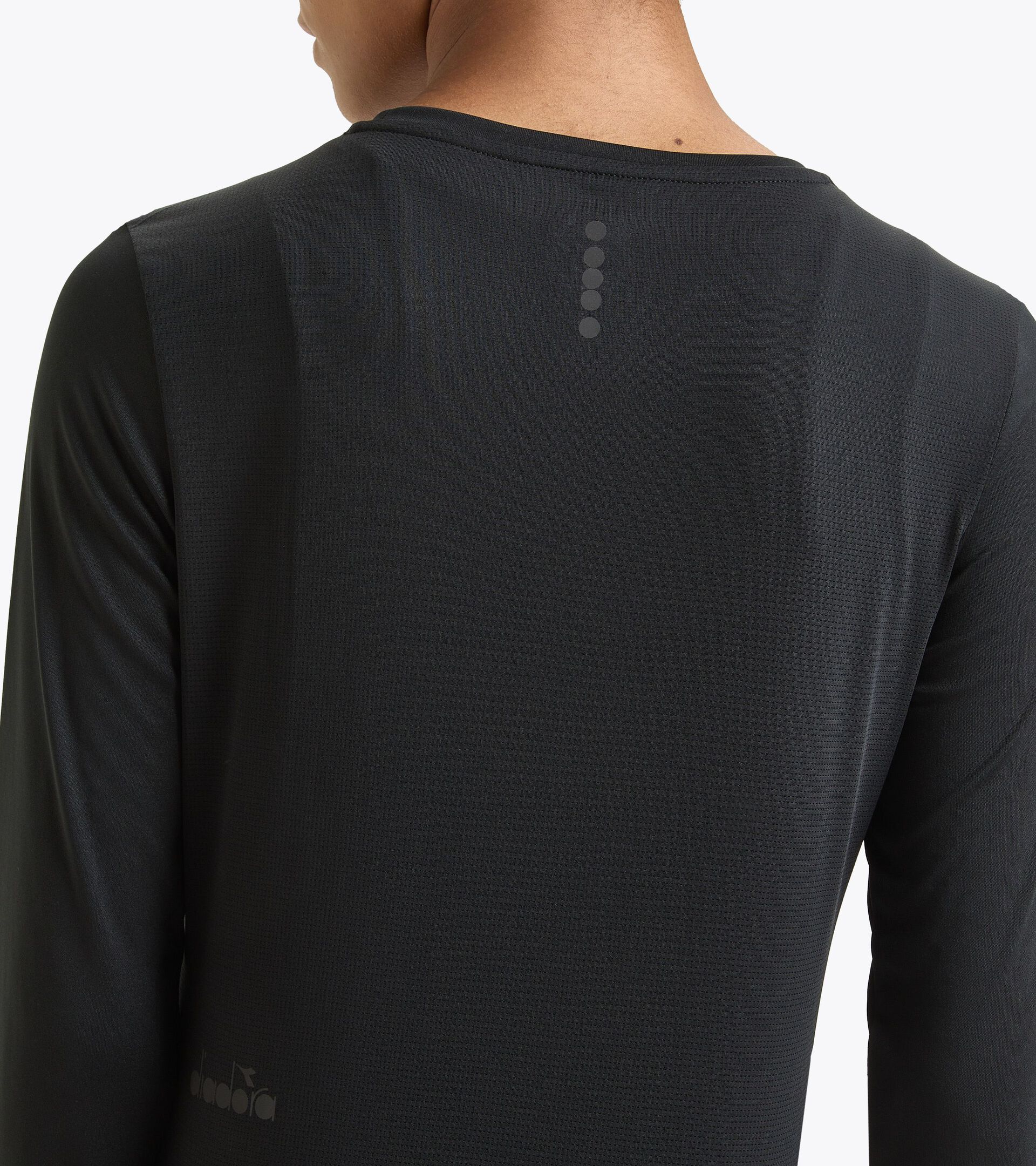 Maillot technique à manches longues - Femme L. LS T-SHIRT RUN NOIR - Diadora