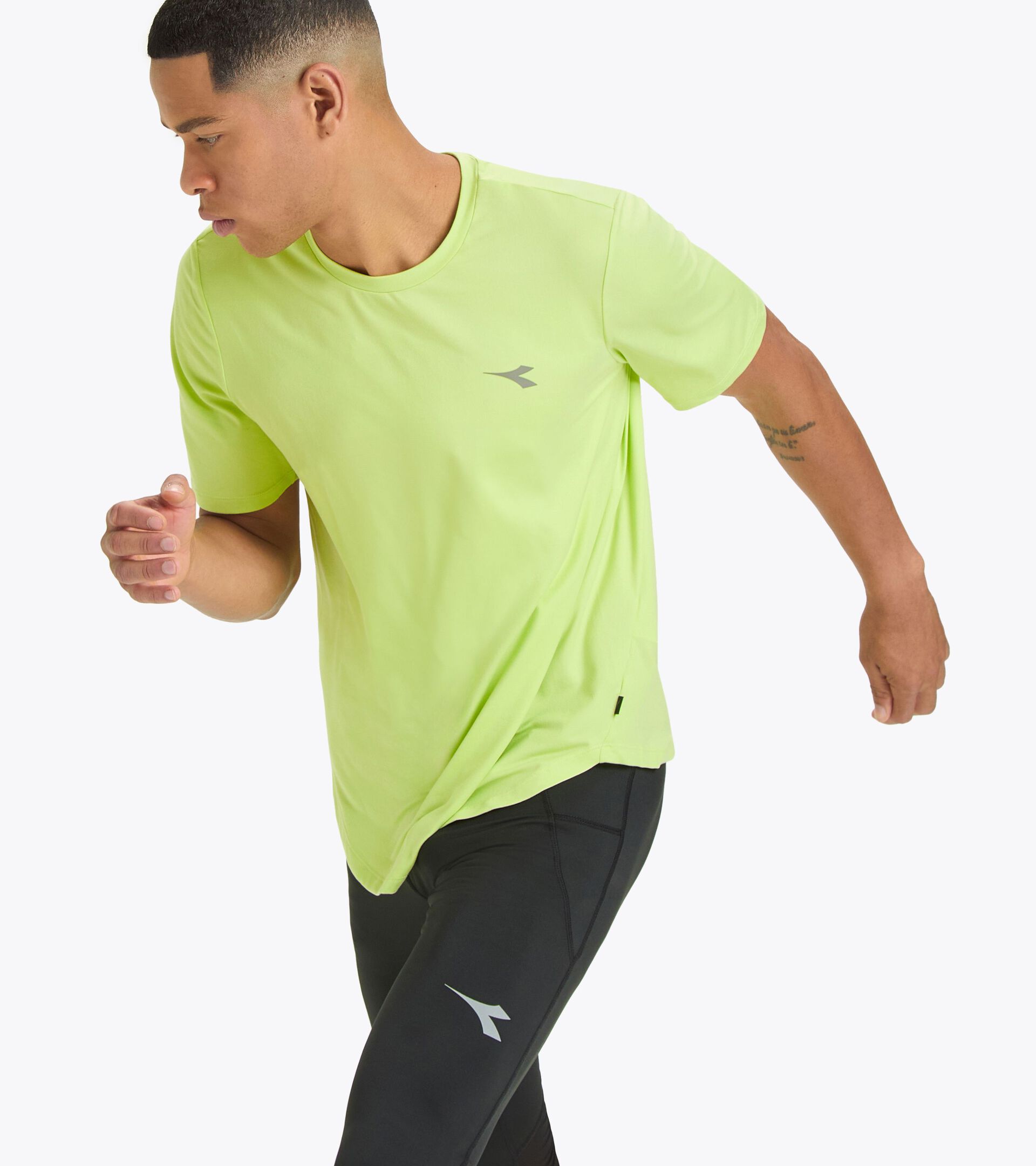 Tech Top Running SS T-SHIRT TECH RUN CREW High performance running t-shirt - Men’s ...
