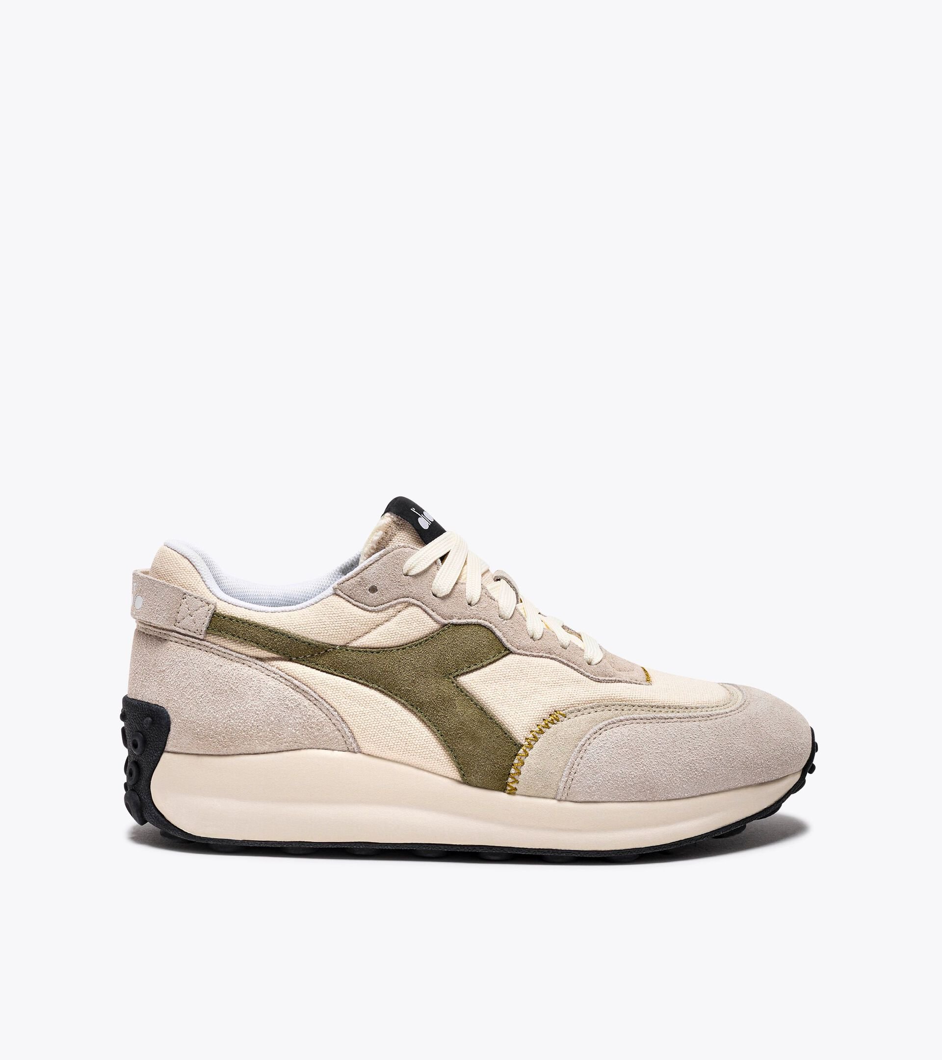 Sportschuh - alle Geschlechter RACE SUEDE SW MAKELLOS WSS/SCHAUMKRONE GRAU - Diadora