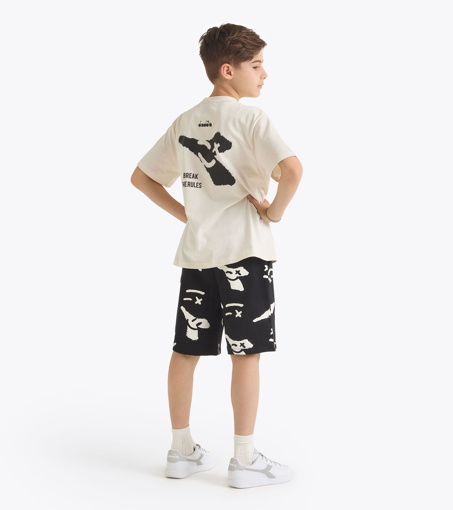 Camiseta de manga corta - Niño
JB. T-SHIRT SS SMILE LOGO CREAM - Diadora