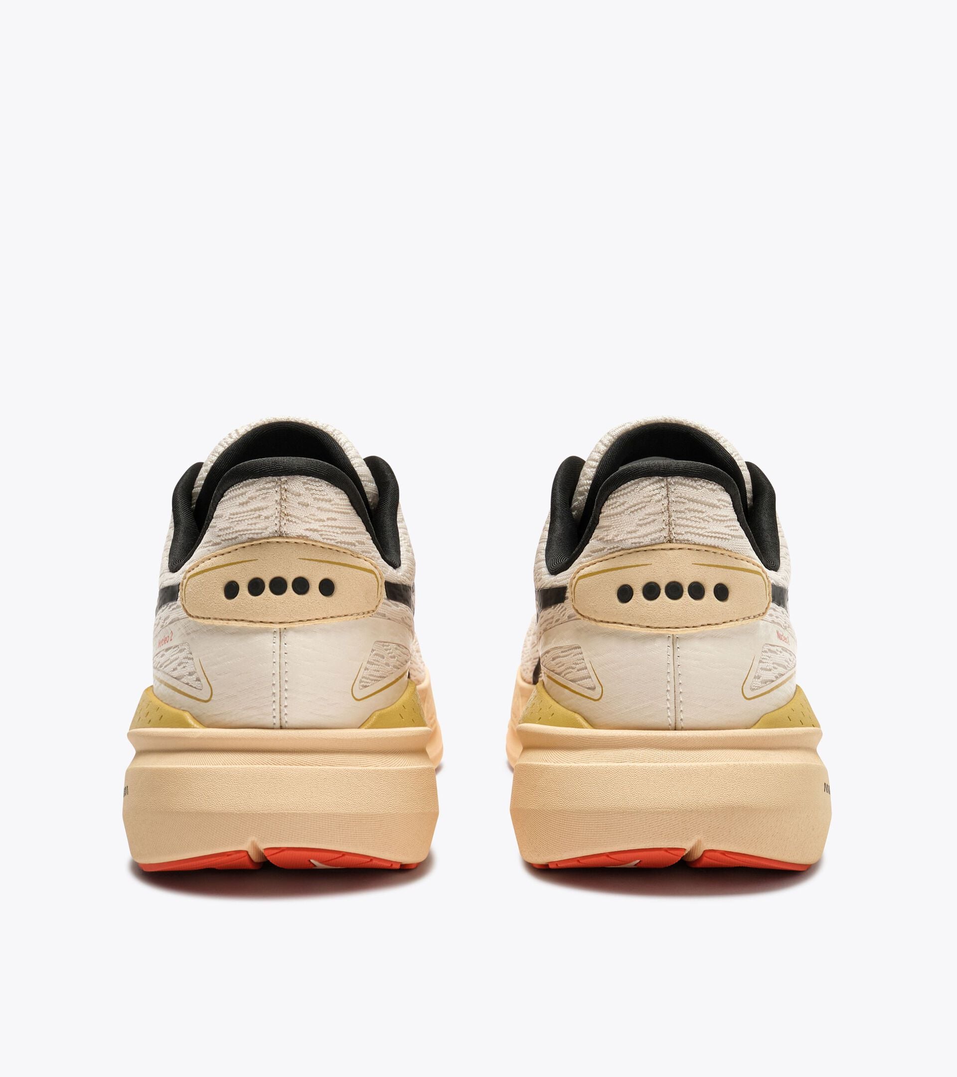 Running shoe - Comfort and stability - Men's NUCLEO 2 BUTTERCREAM /AUTUMN BLONDE - Diadora