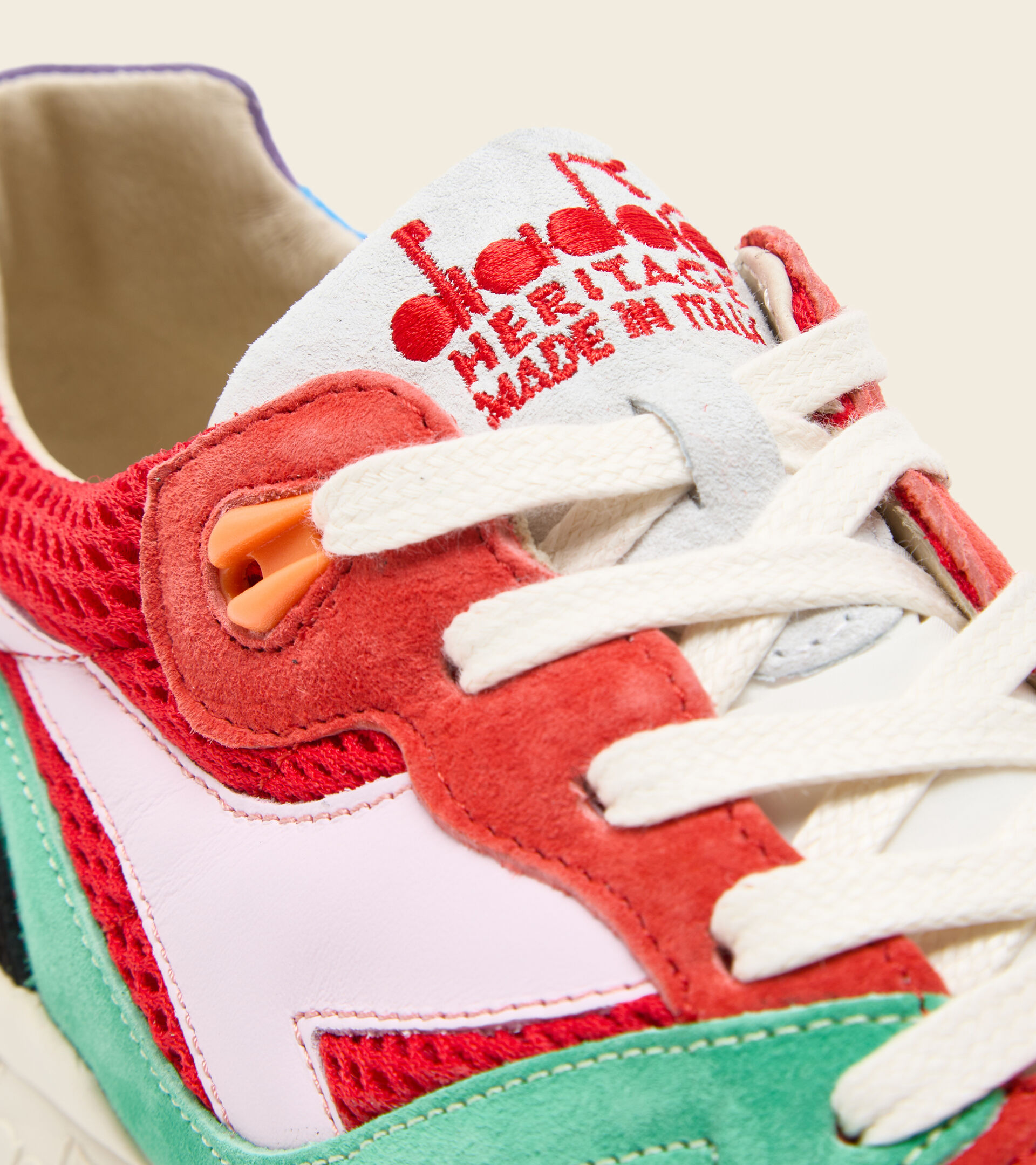 Heritage shoe Made in Italy- Unisex N9000 LOOP BREAKFAST FER.RED ITALY - Diadora