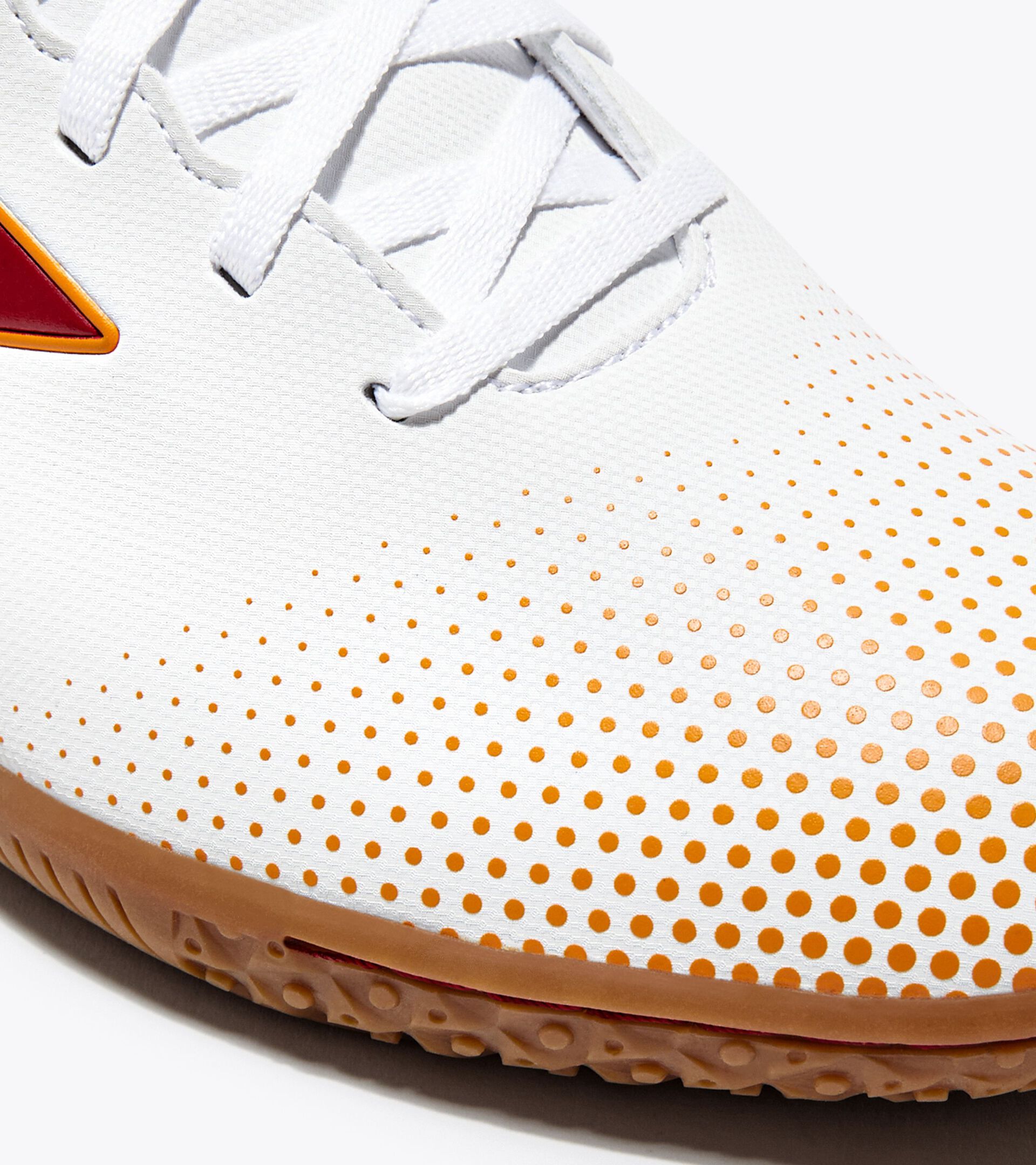 Indoor court calcio boots - Men’s
 PICHICHI 7 IDR WHITE/CHILI PEPPER/RUSSET ORANGE - Diadora
