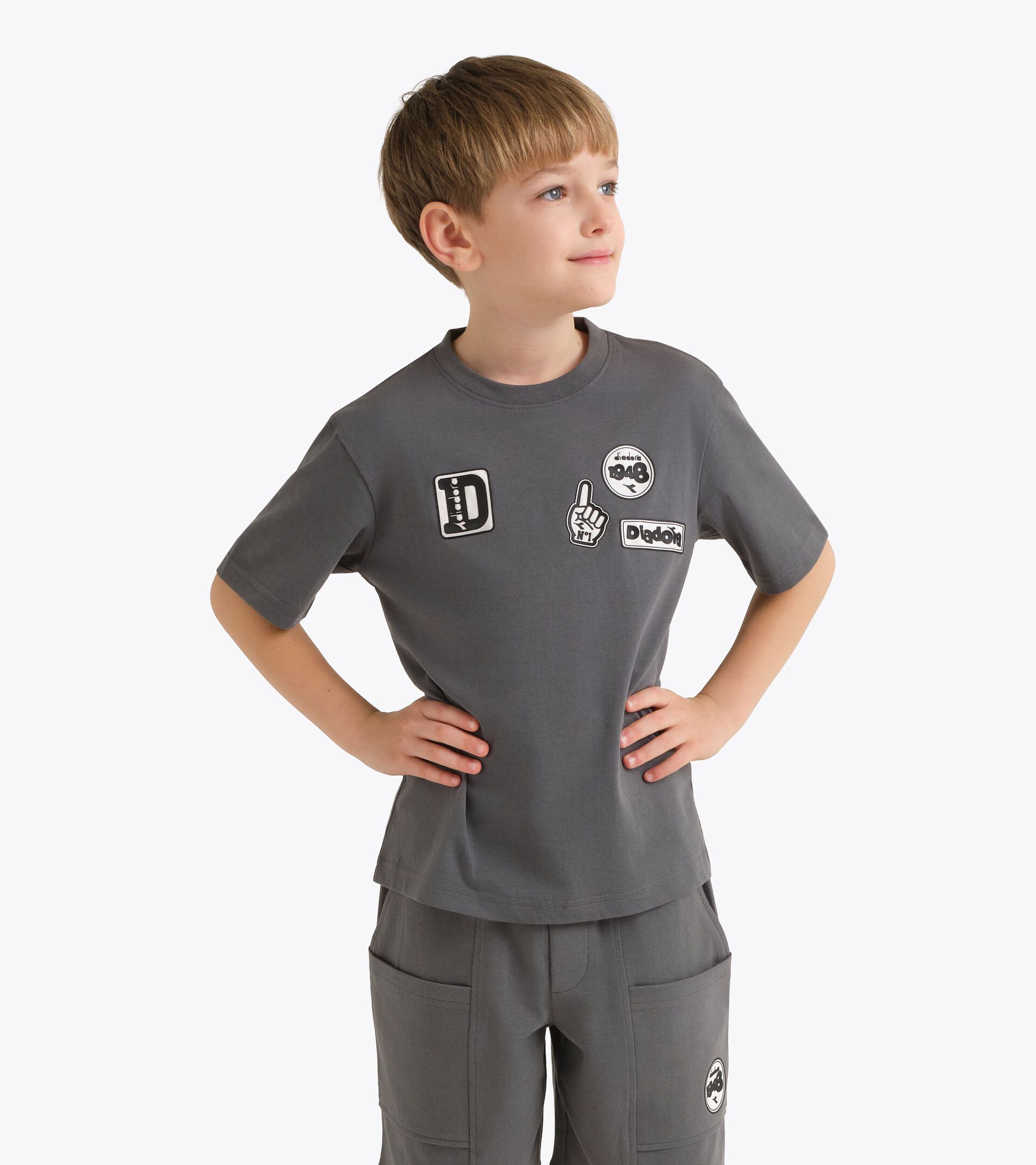 Camiseta de algod&oacute;n - Ni&ntilde;o
 JB. T-SHIRT SS ESS. SPORTS SL TURBULENCIA - Diadora