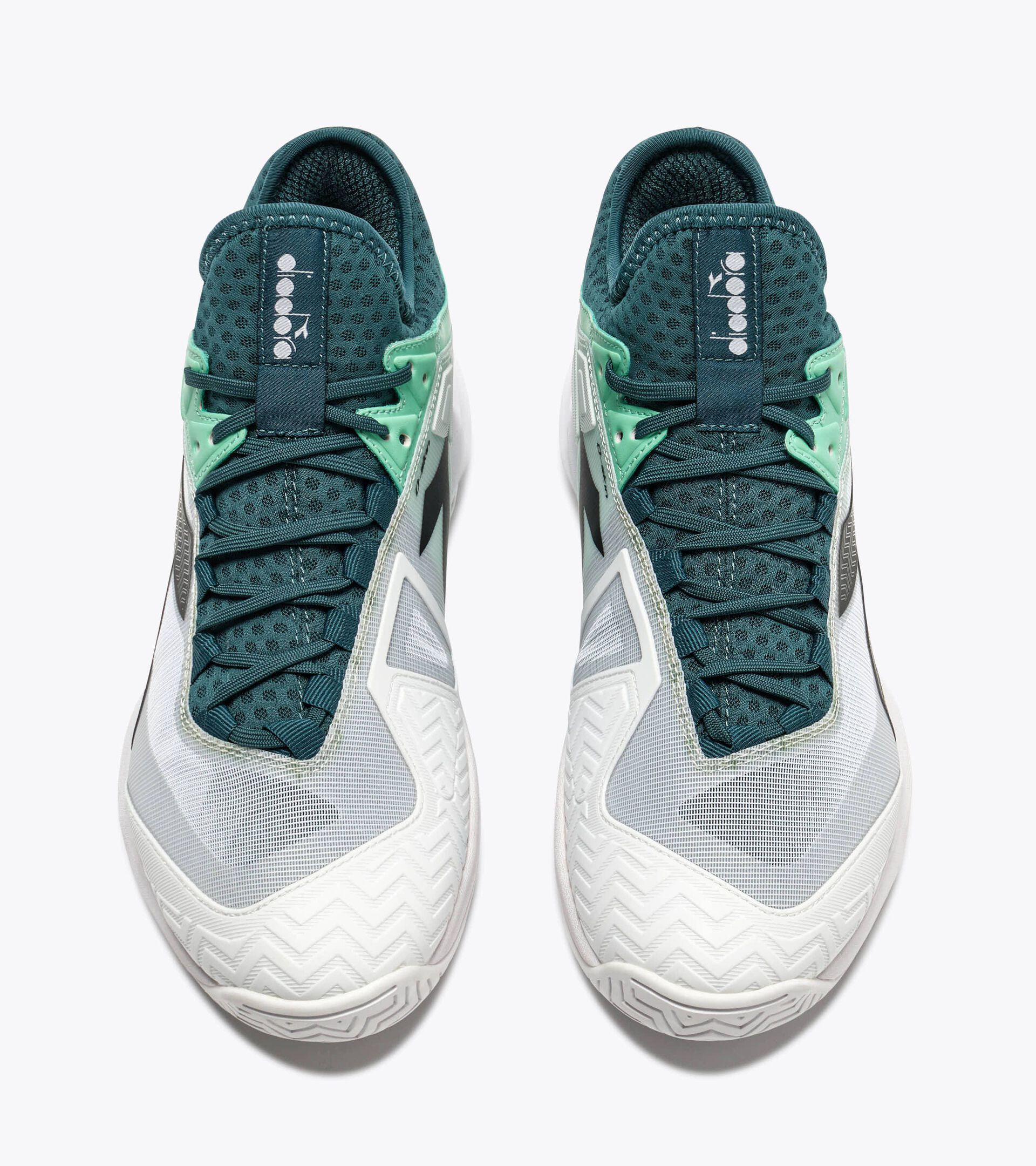 Tennis shoe for clay courts and firm grounds - Precision - Men&rsquo;s SPEED BLUSHIELD FLY 5  AG SHADED SPRUCE/BLACK/WHITE - Diadora