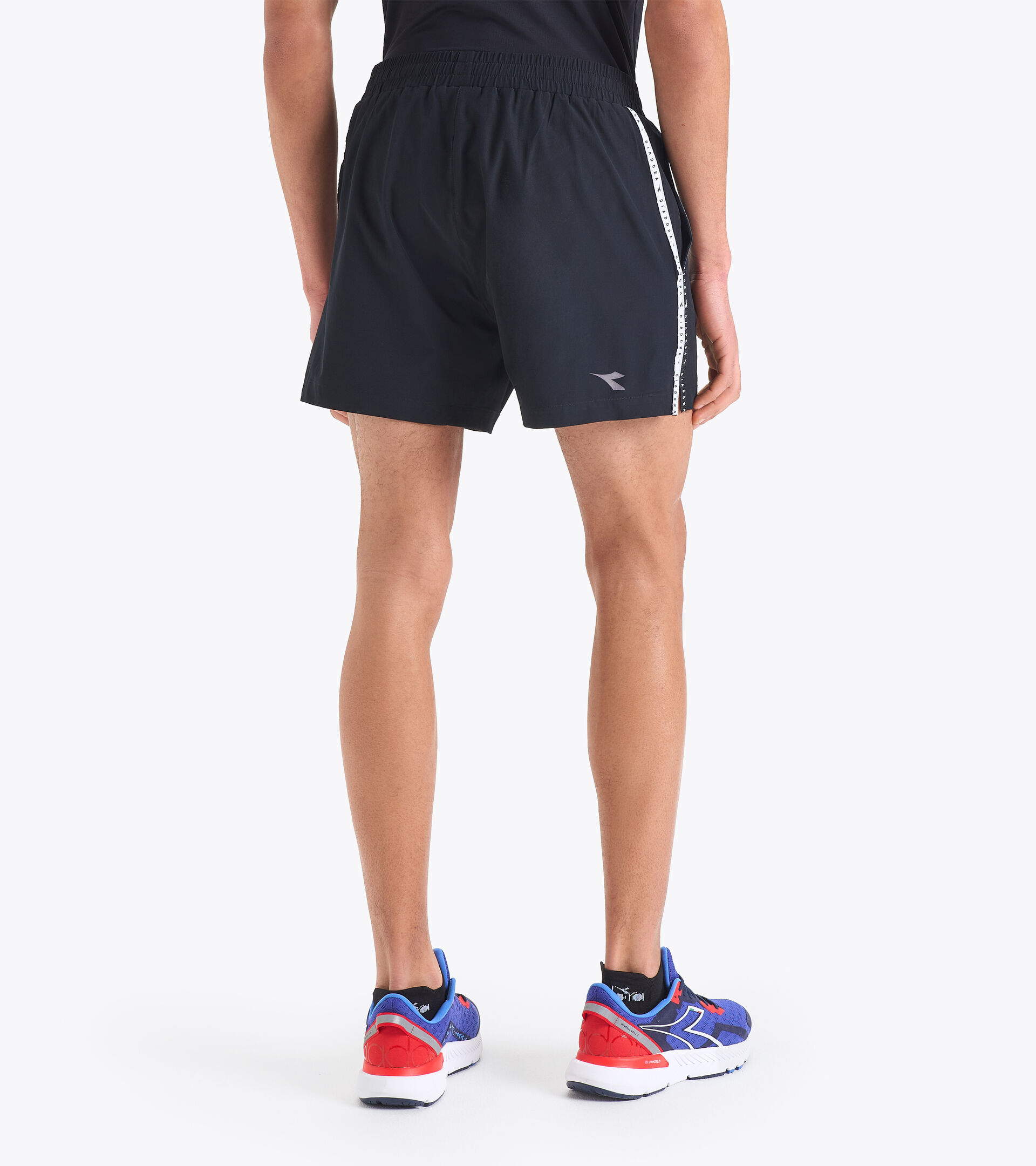 Running shorts - Men MICROFIBER SHORTS 12,5 CM BLACK - Diadora