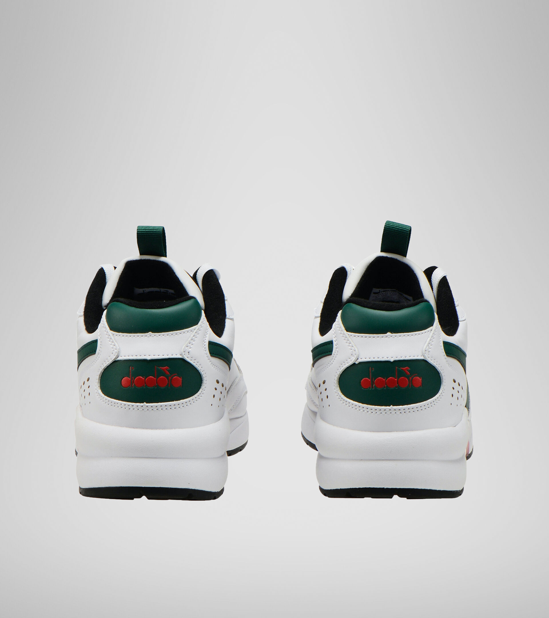Sports shoe - Unisex DISTANCE 280 LEATHER WHITE/GREEN EVERGREEN - Diadora