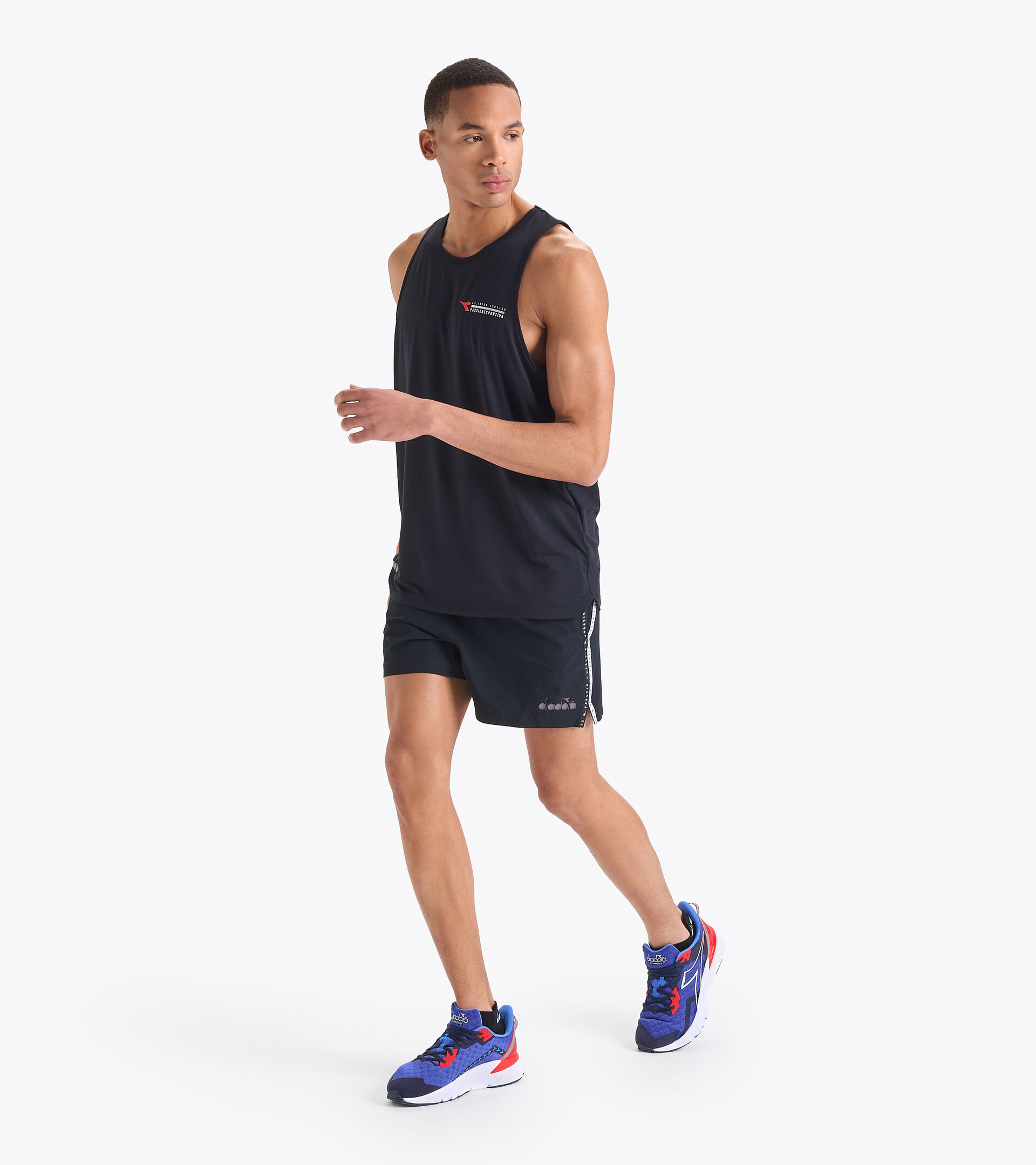 Running shorts - Men MICROFIBER SHORTS 12,5 CM BLACK - Diadora