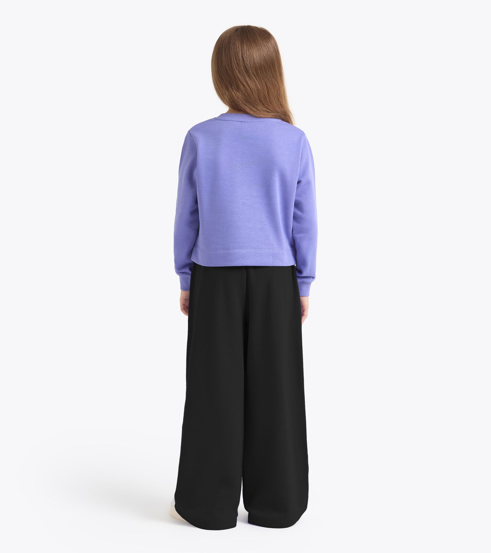 Coordinated tracksuit - Girl
JG. TRACKSUIT (BR) IRIS BLOOM - Diadora
