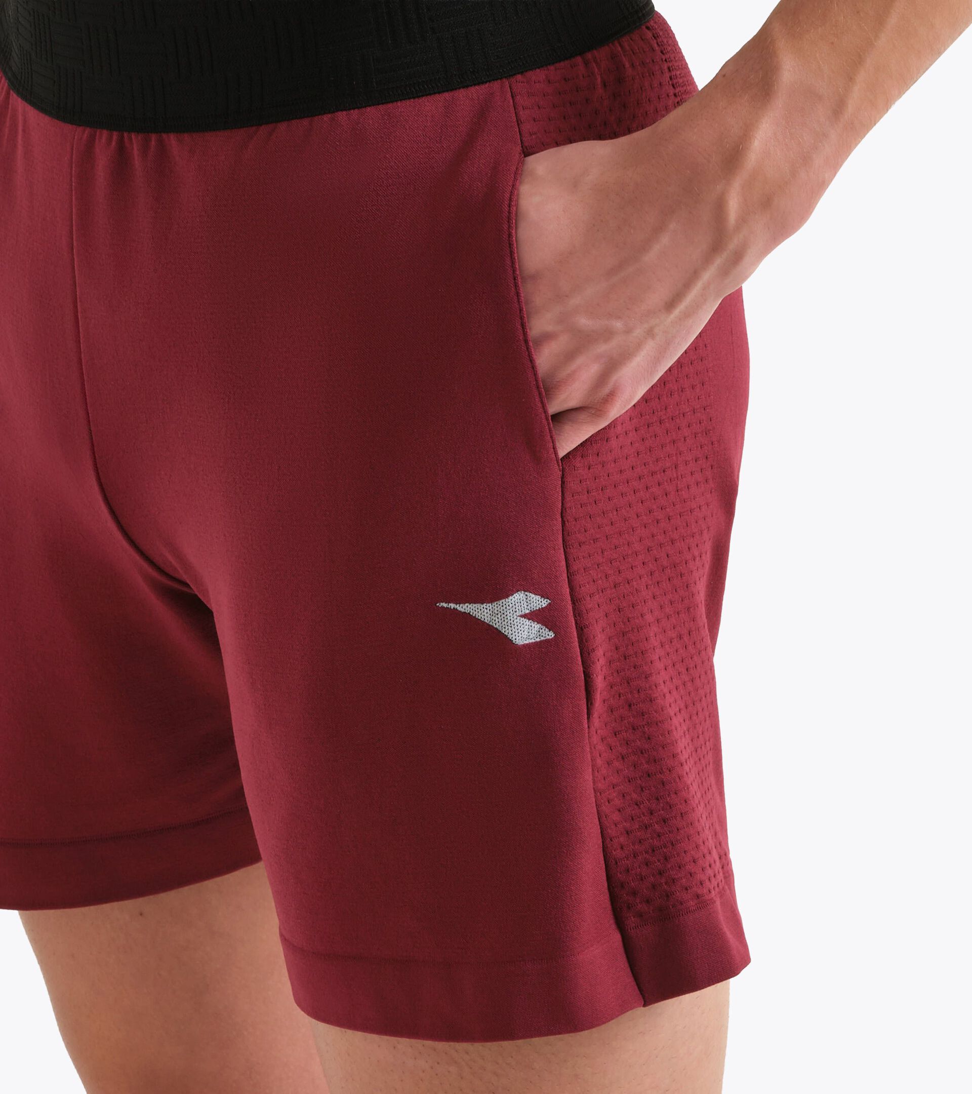 Made In Italy STRATOUNO Shorts - Competition - Men&rsquo;s SHORTS MATCH STRATOUNO DEEP RED - Diadora