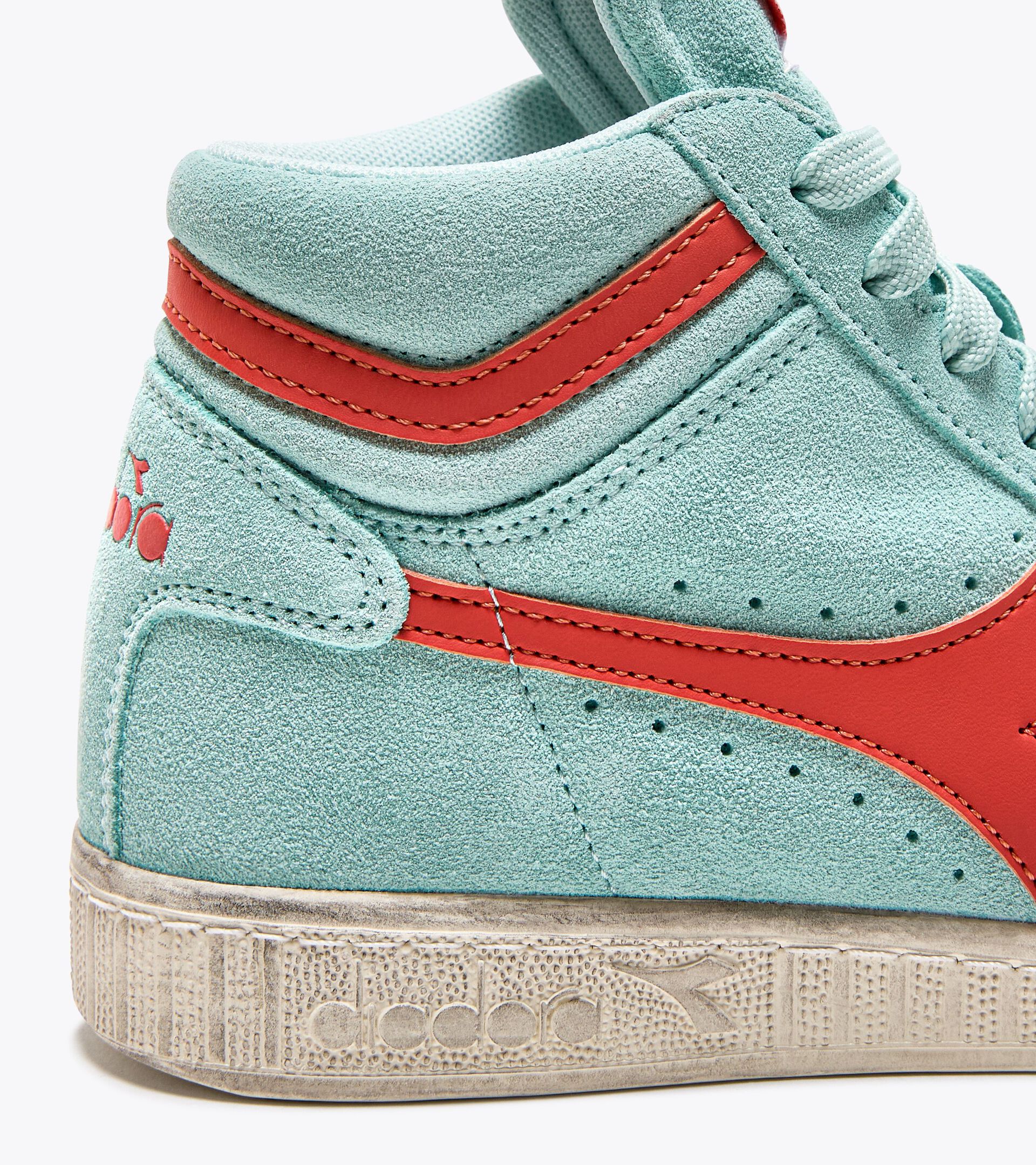 Sneaker sportiva - Per ogni genere GAME L HIGH SUEDE WAXED AZZURRO ICY - Diadora