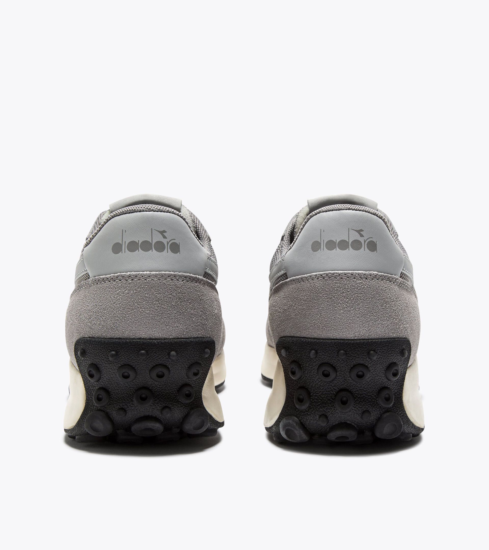 Chaussures de sportswear - Genre neutre RACE NY GRIS COLOMBE - Diadora