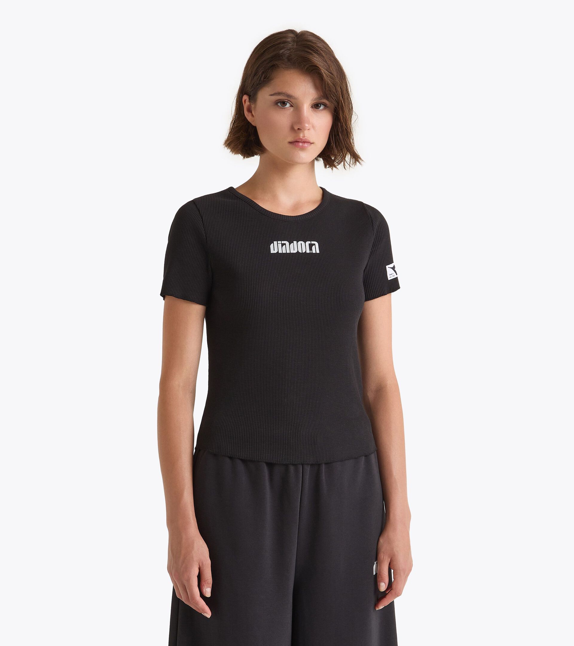 Sportswear t-shirt - Women’s
 L. T-SHIRT SS ATHL. LOGO BLACK - Diadora