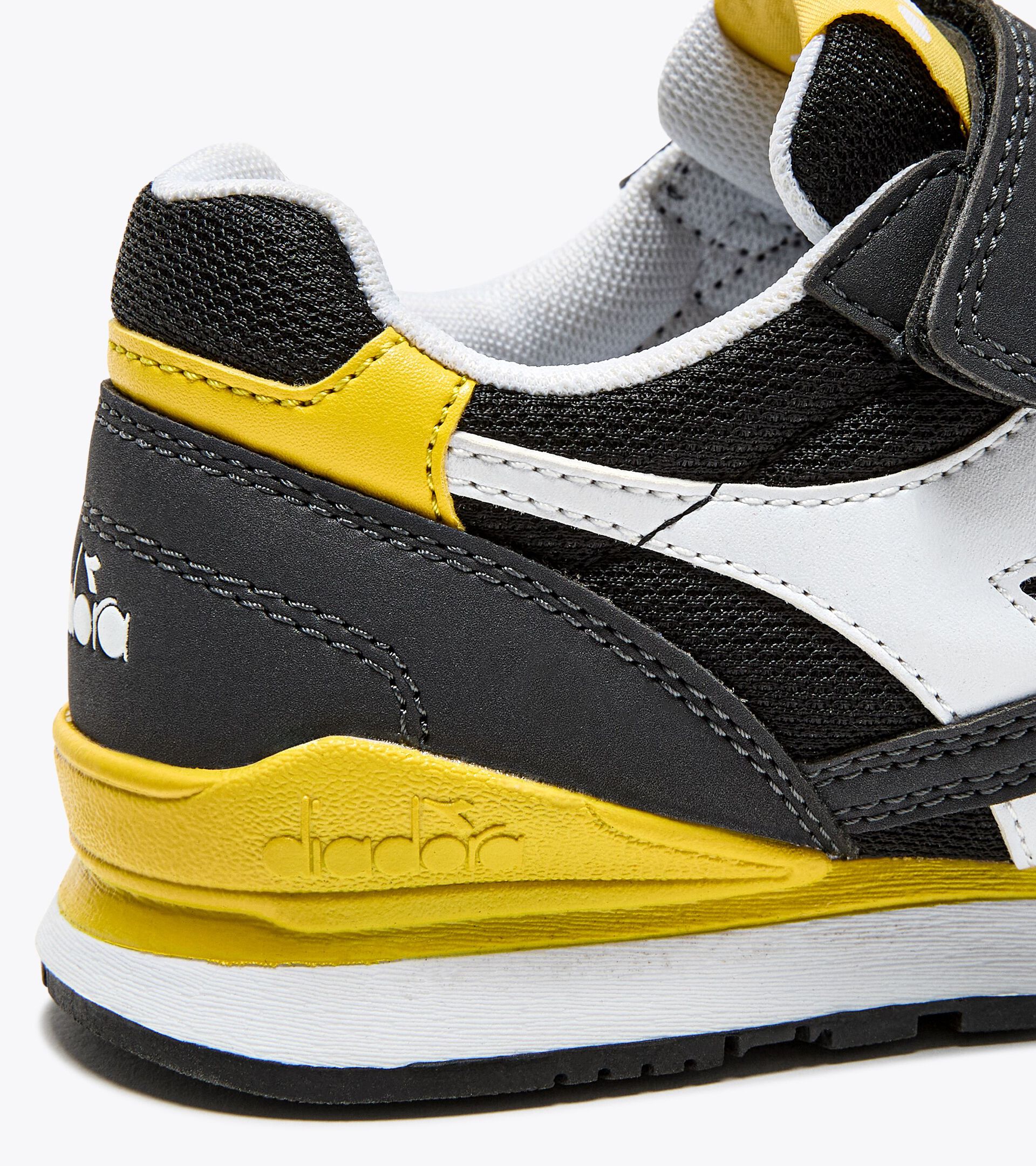 Sports shoes - Kids - 4 to 8 years old
 N.92 PS BLACK/CITRON - Diadora