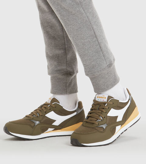 N.92 GS, OLIVA OSCURA Footwear Sport BAMBINO N.92 GS OLIVA OSCURA Diadora
