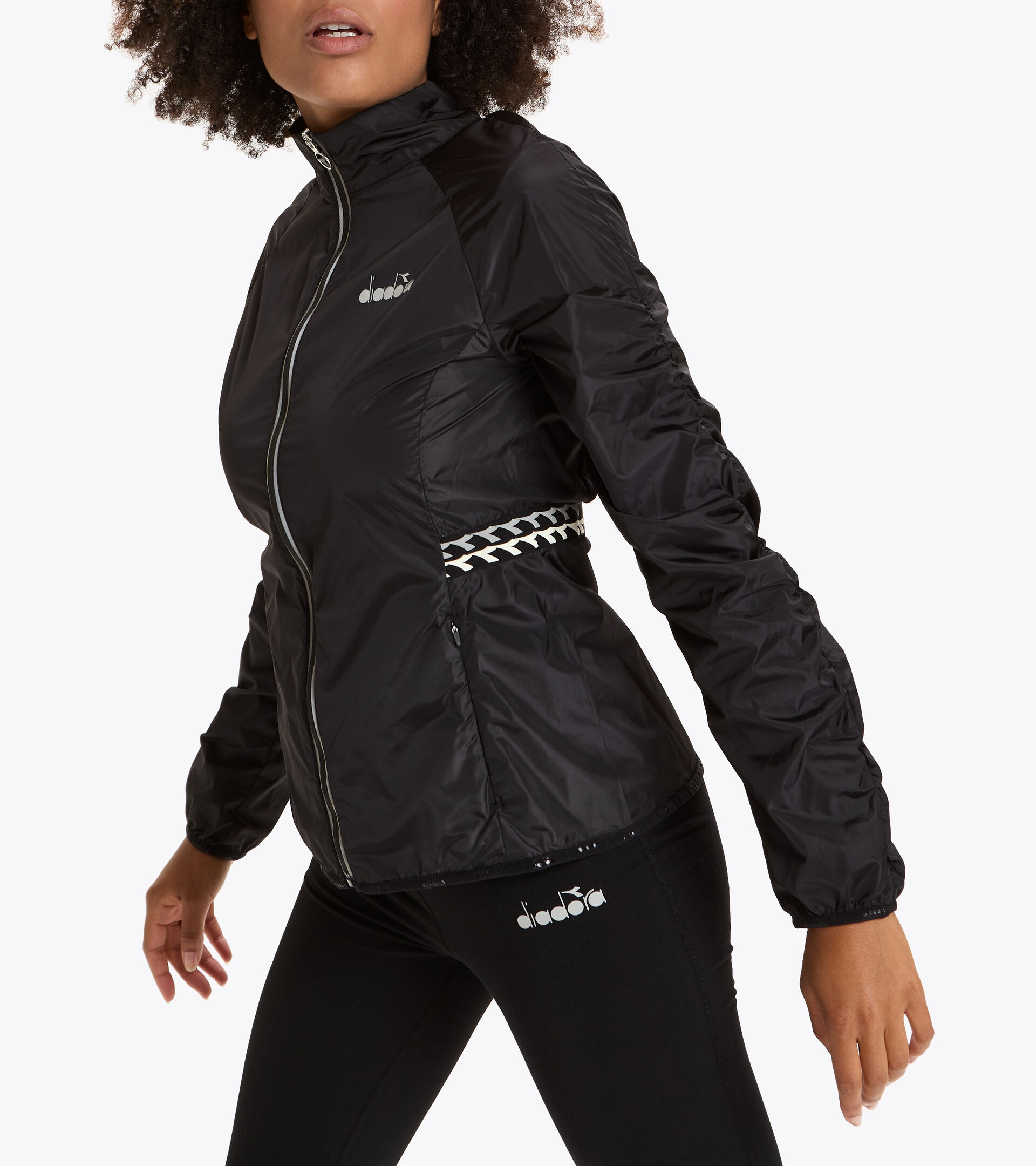 Running windproof jacket - Women L. WINDBREAKER JACKET BLACK - Diadora