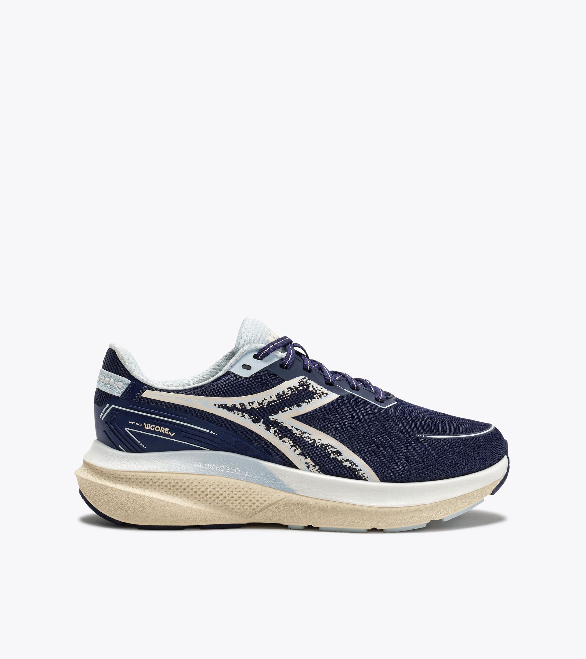 Running shoe with a wide fit - Stability and protection - Women&rsquo;s MYTHOS BLUSHIELD VIGORE V WIDE W BEACON BLUE /WHISPER WHITE - Diadora