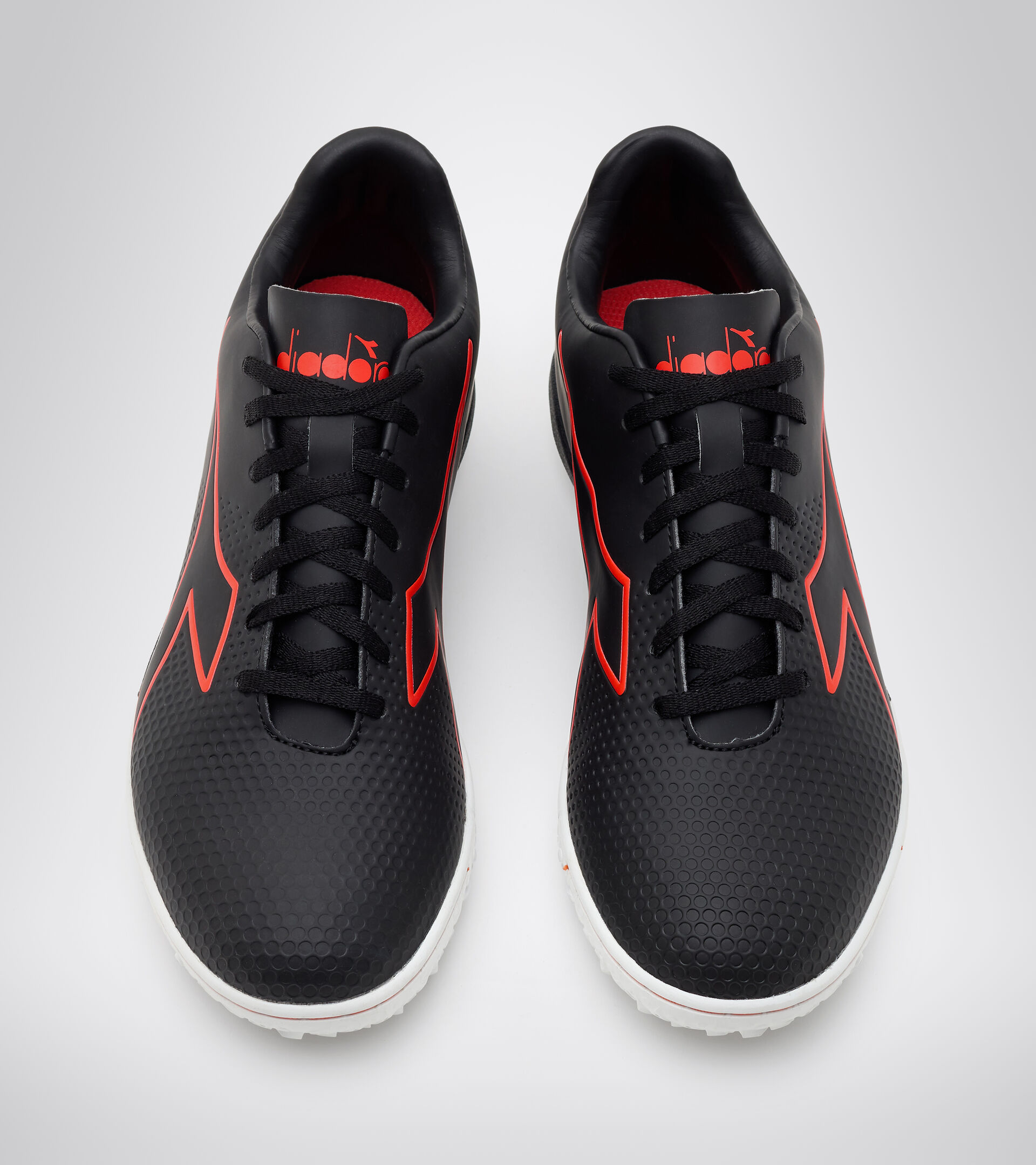 Footwear Sport UOMO PICHICHI 4 TFR NERO/ROSSO FLUO/BIANCO Diadora