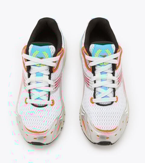 Sporty sneakers - All-Gender MYTHOS PROPULSION 280 M2 WHITE/CABARET/DAIQUIRI GREEN - Diadora