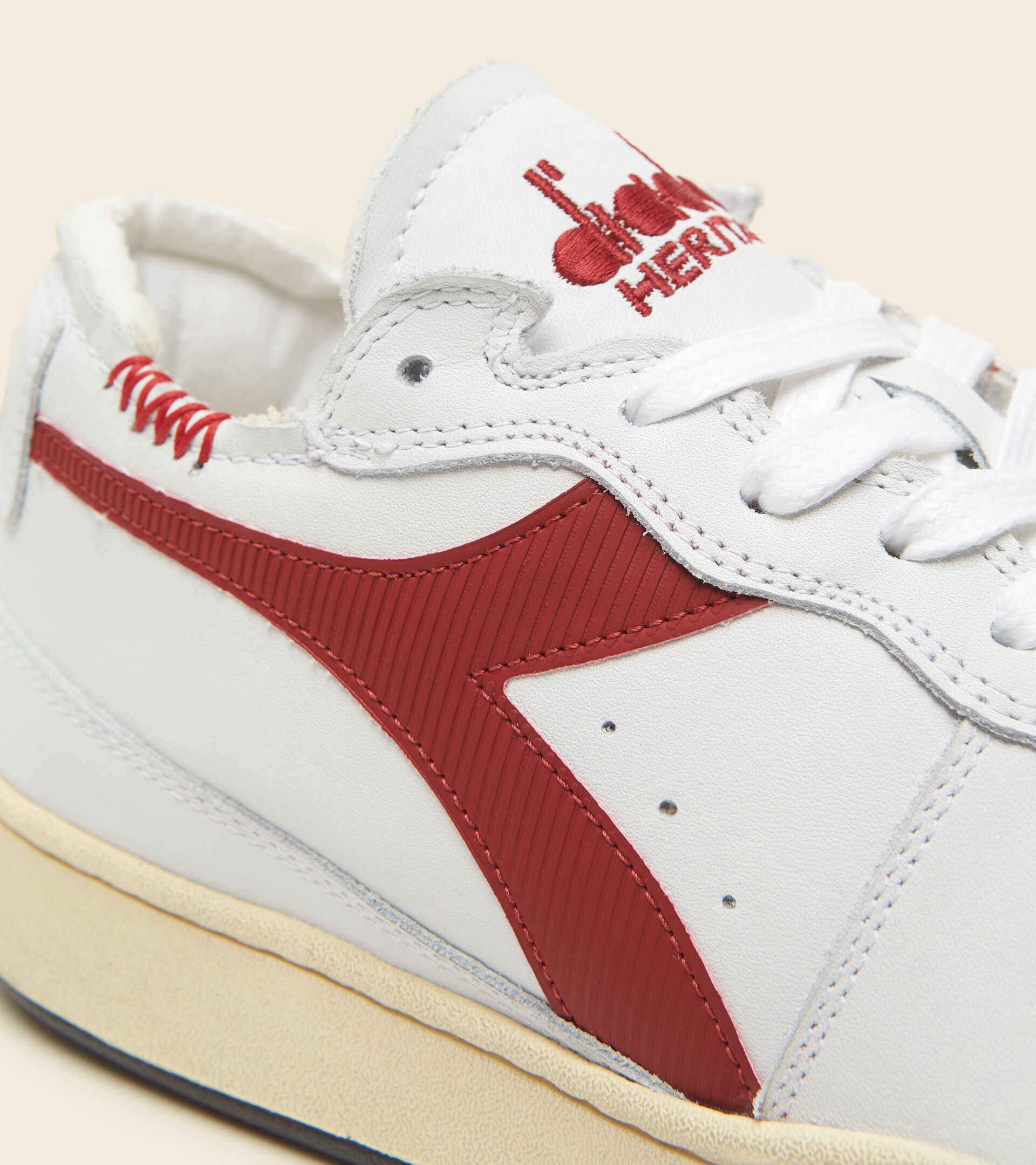 Scarpa Heritage - Gender neutral MI BASKET ROW CUT BIANCO/ROSSO CUPO - Diadora