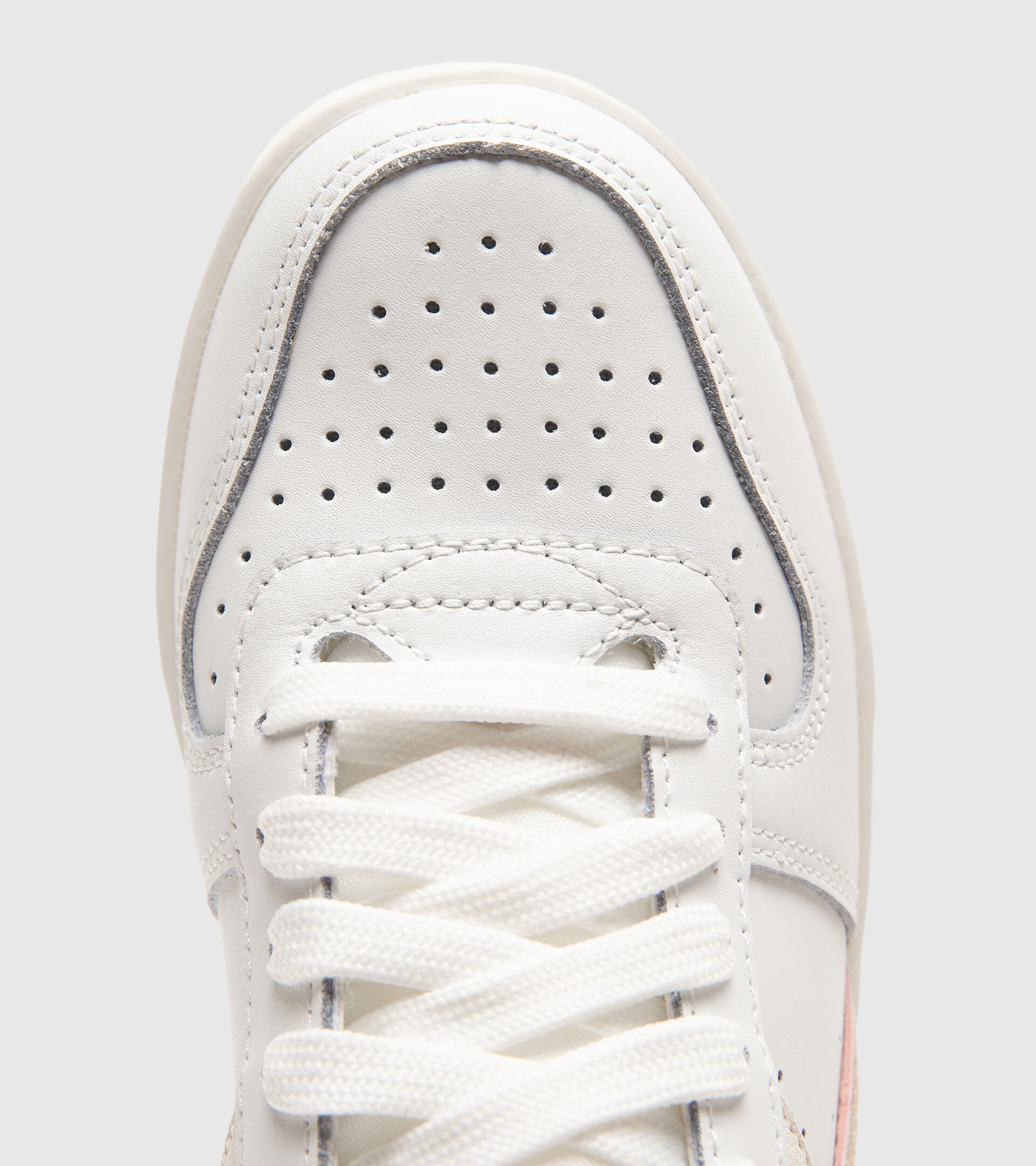 Sports shoes - Women MAGIC BASKET MID LEATHER WN WHITE - Diadora