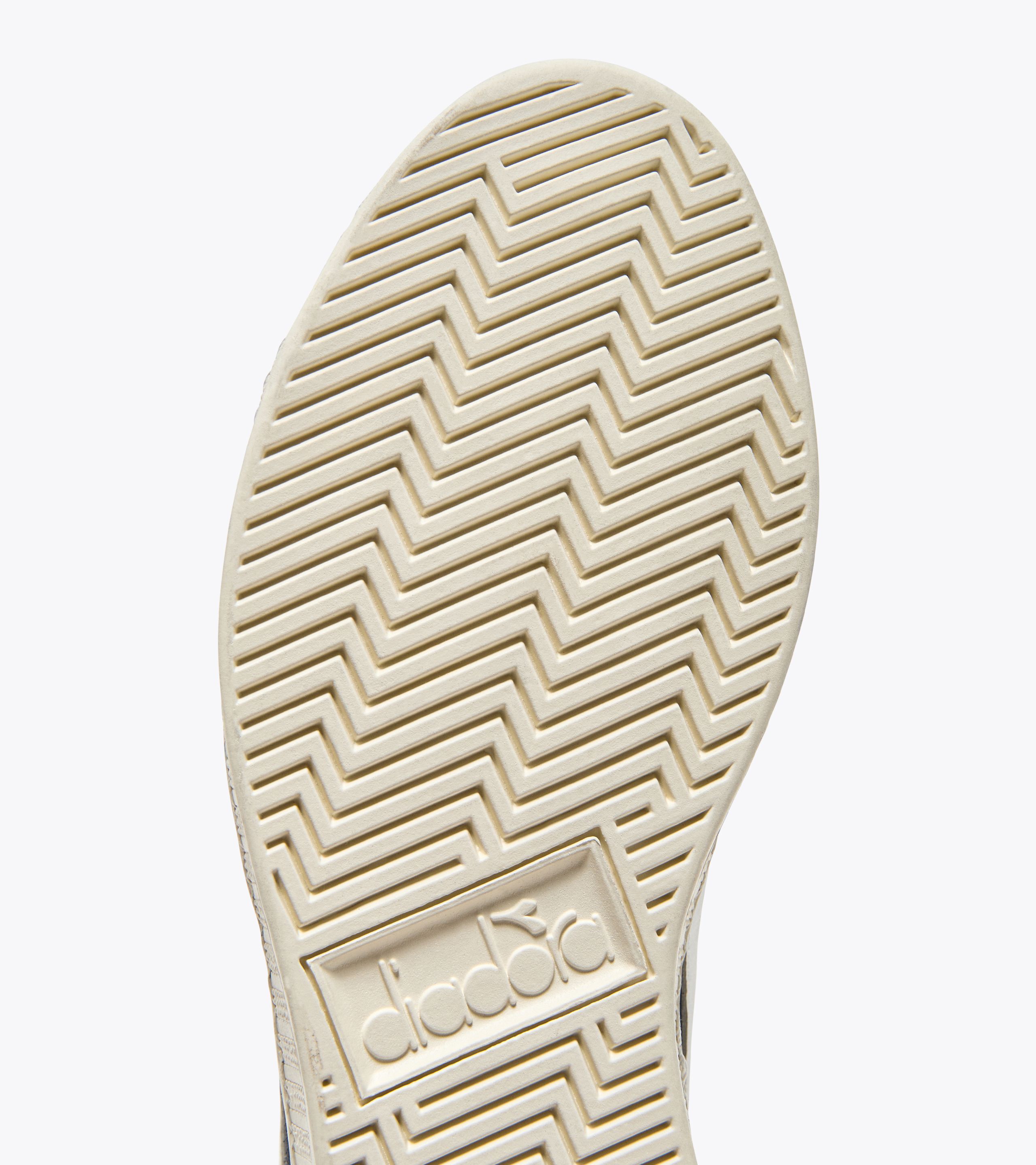 Diadora gum sole deals