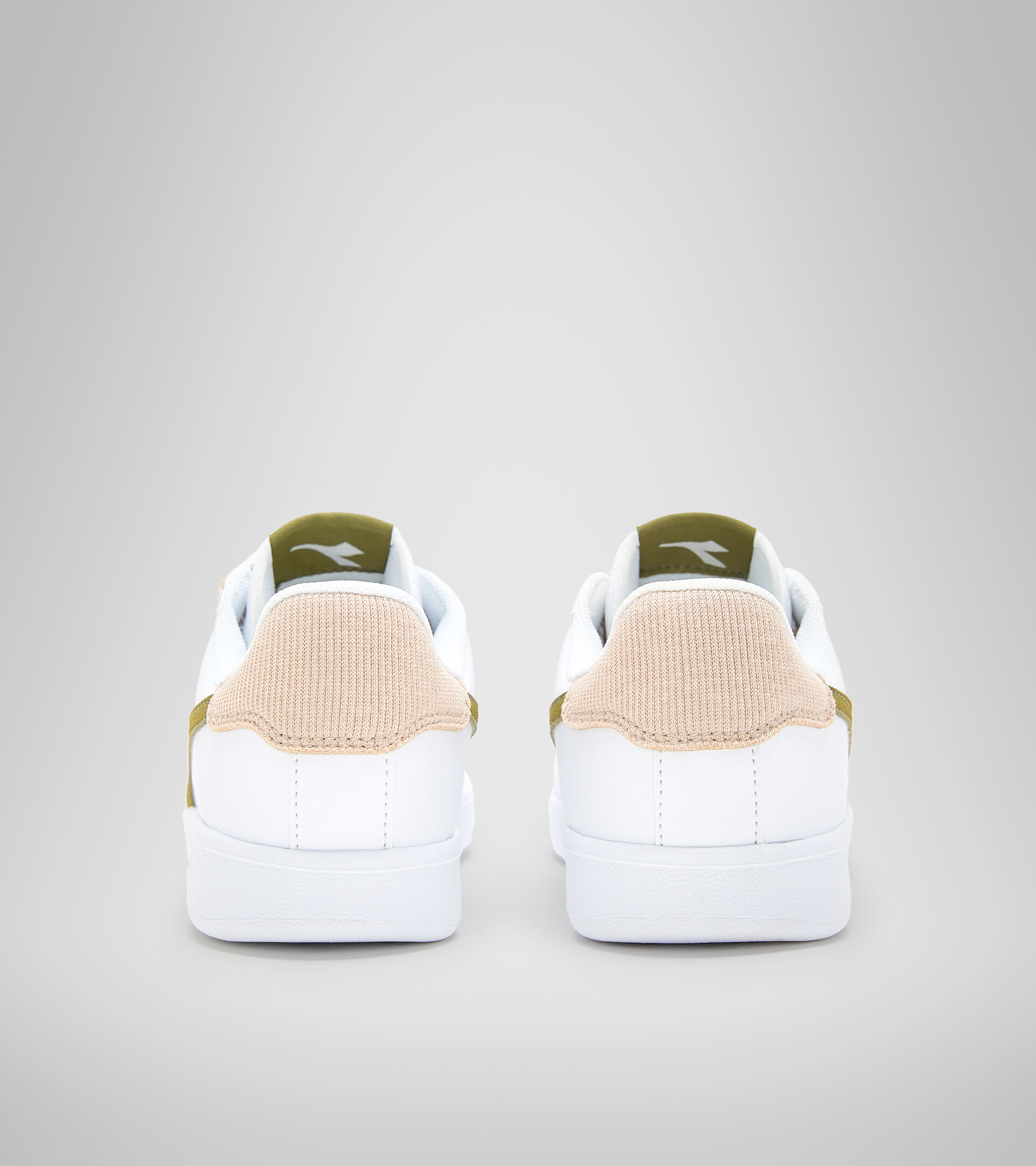 Sports shoes - Youth 8-16 years GAME P ACE GS WHITE/AVOCADO - Diadora