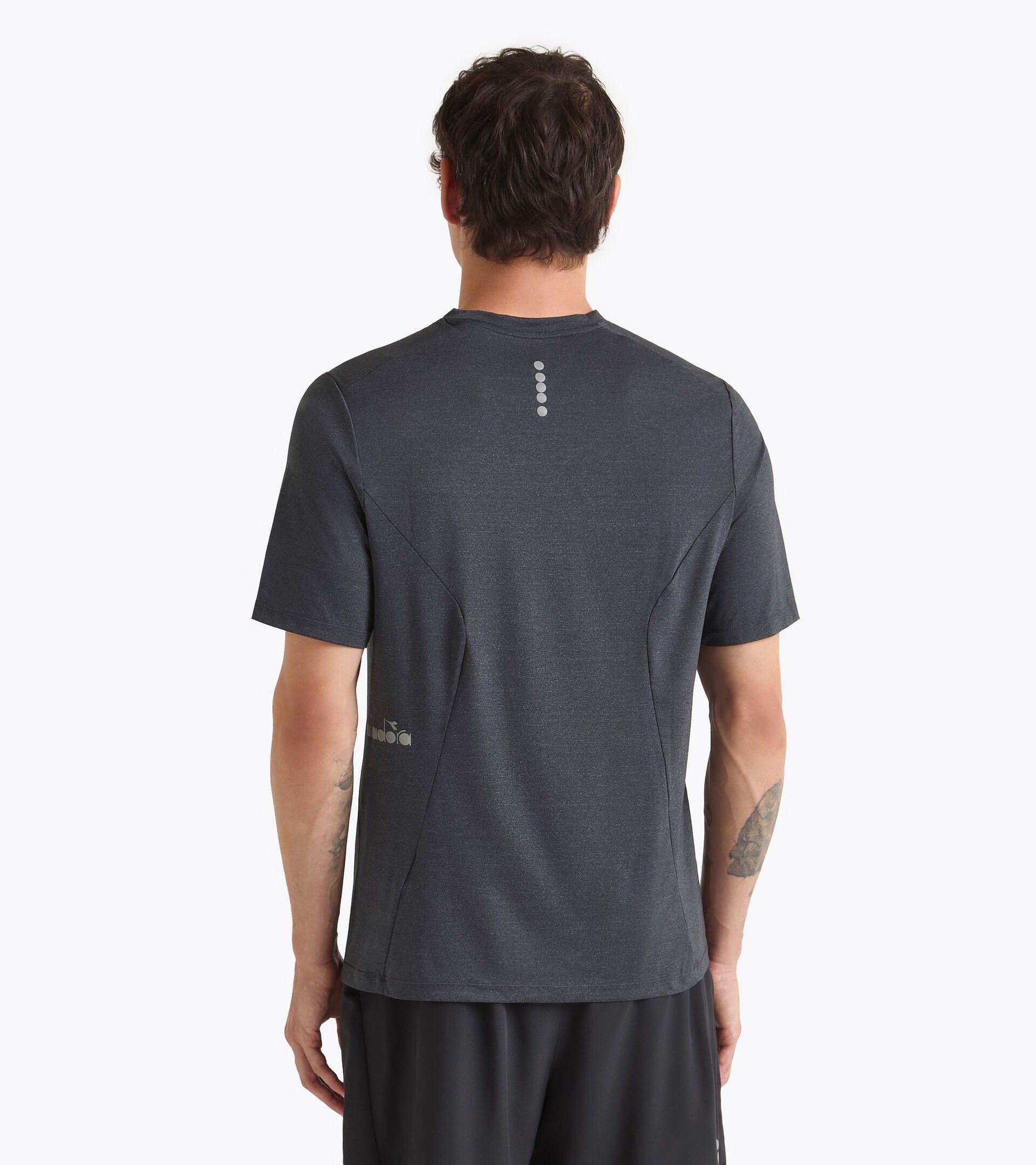 High performance running t-shirt - Men’s SS T-SHIRT TECH RUN CREW BLACK - Diadora
