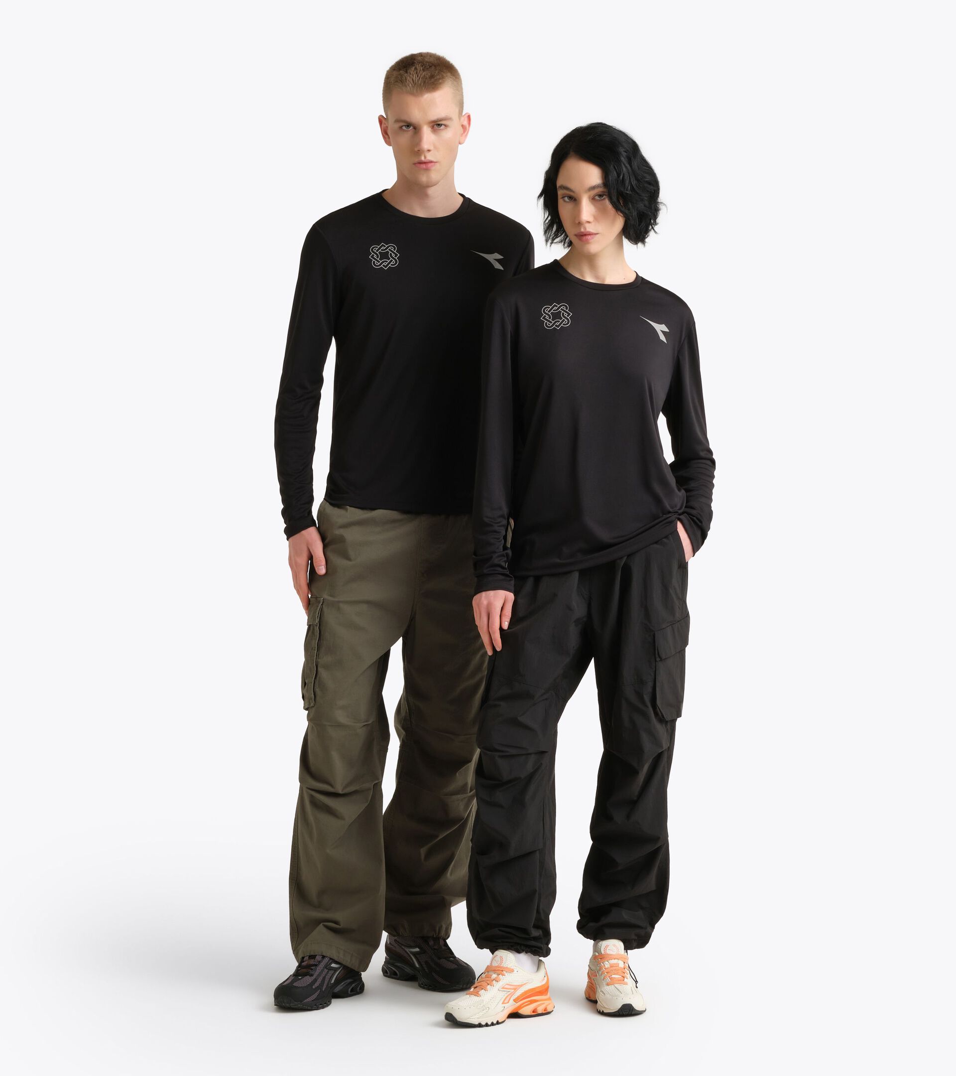 Camiseta deportiva de manga larga, reinterpretada por Lack of Guidance T-SHIRT LS LACK OF GUIDANCE NEGRO - Diadora