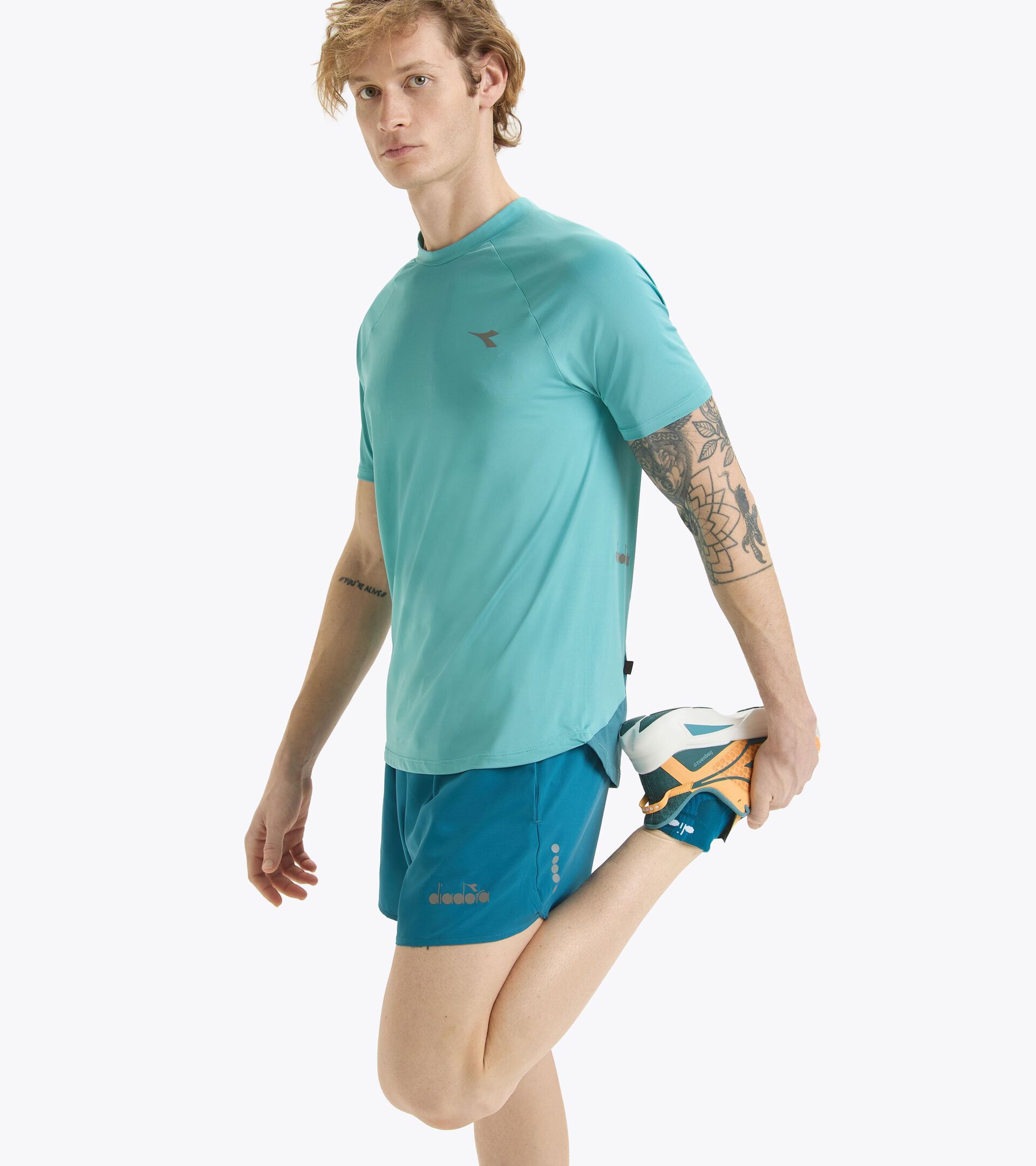 T-shirt da running - Tessuto leggero - Uomo
 SUPER LIGHT SS T-SHIRT AZZURRO TURCHESE POLVERE - Diadora