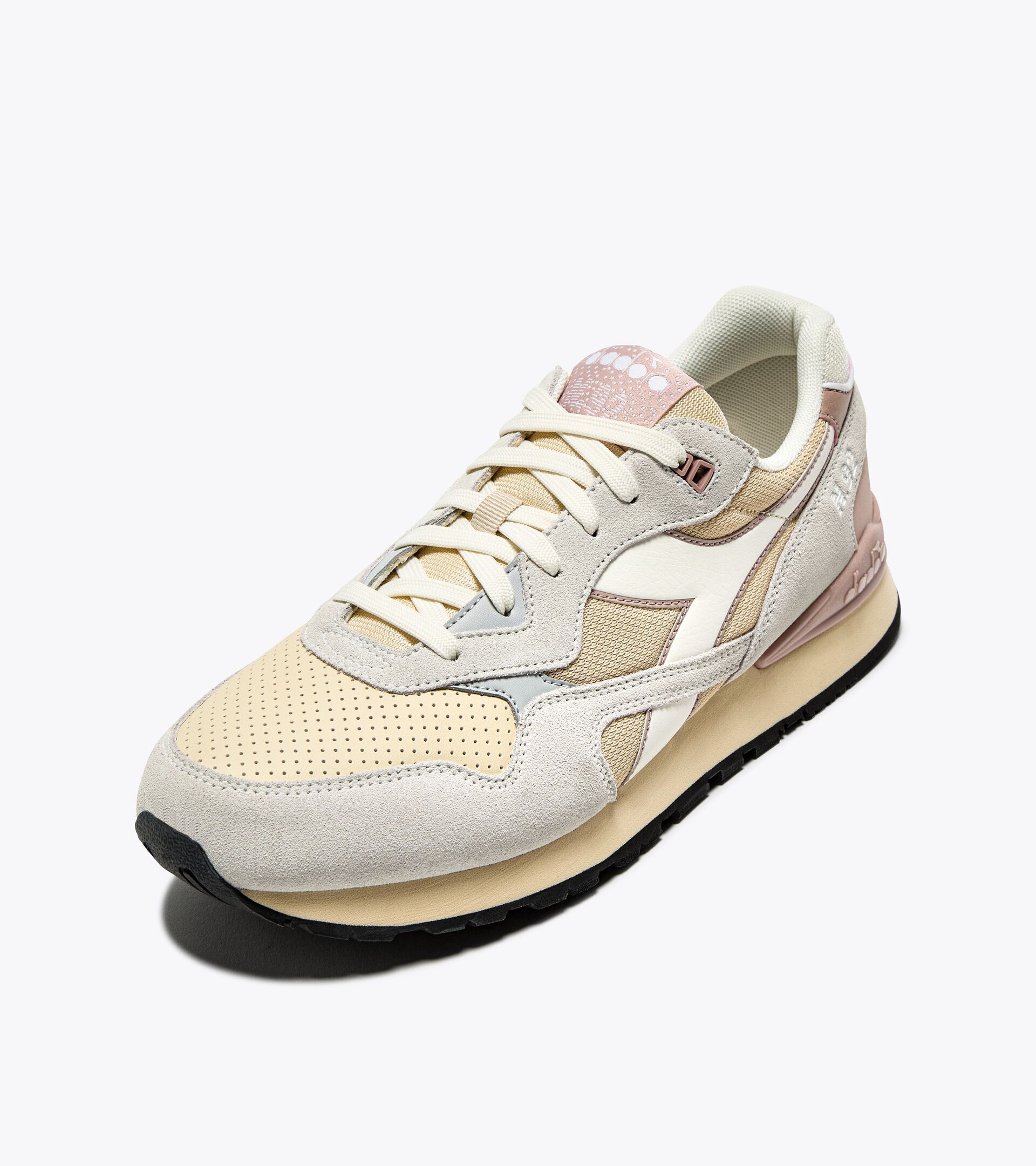 Zapatilla deportiva - Para todos los g&eacute;neros N.92 ADVANCE ADOBE ROSE/BLEACHED SAND - Diadora