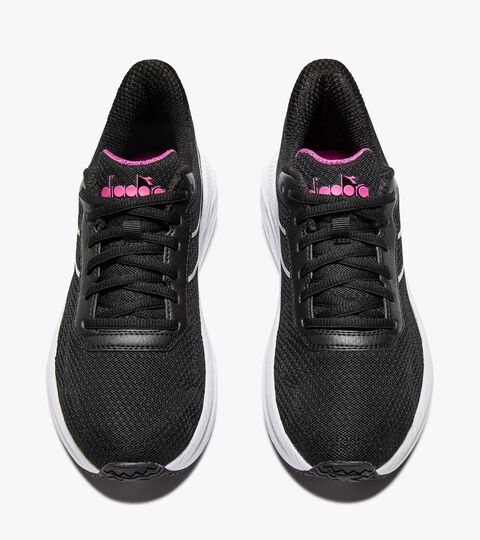 PASSO 5 W, NERO/ARGENTO/BIANCO OTTICO Scarpa da camminata - Donna
PASSO 5 W NERO/ARGENTO/BIANCO OTTICO - Diadora