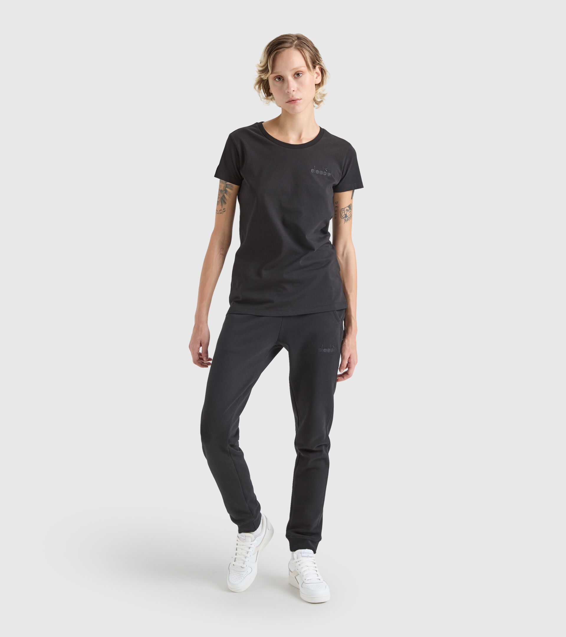 Cotton T-shirt - Made in Italy - Women L. T-SHIRT SS MII BLACK - Diadora