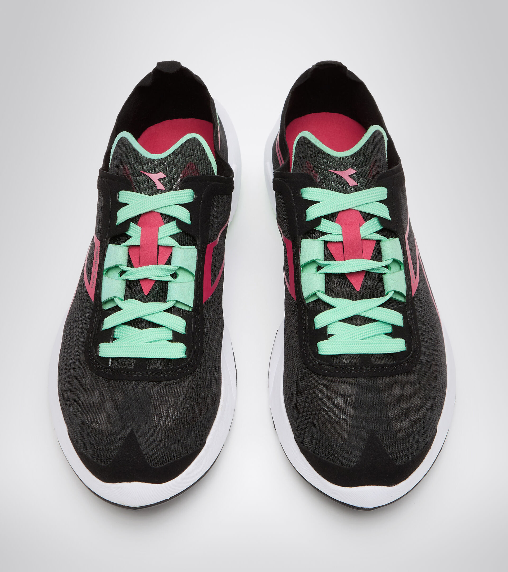 Footwear Sport DONNA EQUIPE CORSA W BLACK/JAZZY/WHITE Diadora