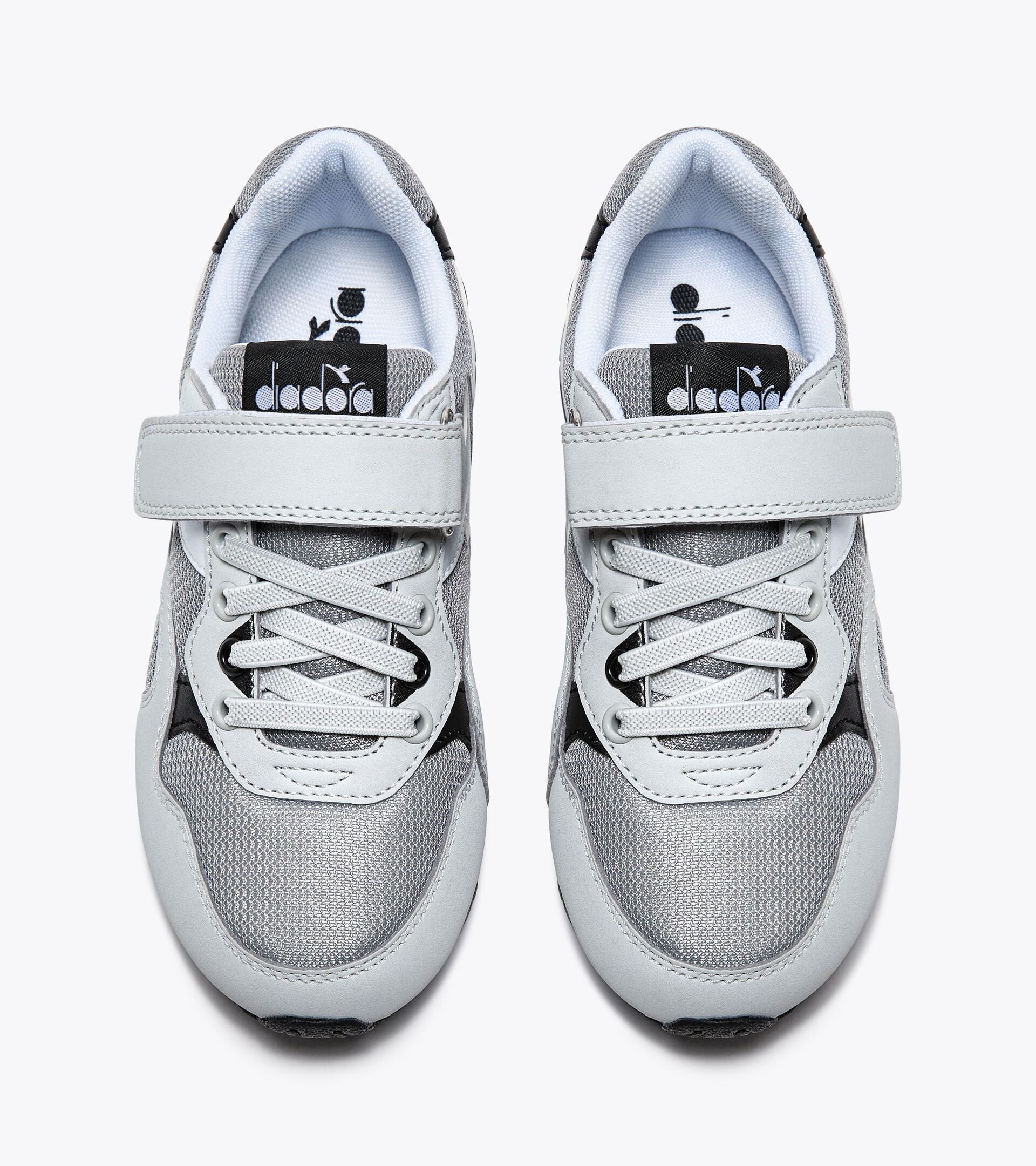 Zapatilla deportiva - Niños y niñas - 4-8 años
N.92 PS ULTIMATE GRIS/NEGRO - Diadora