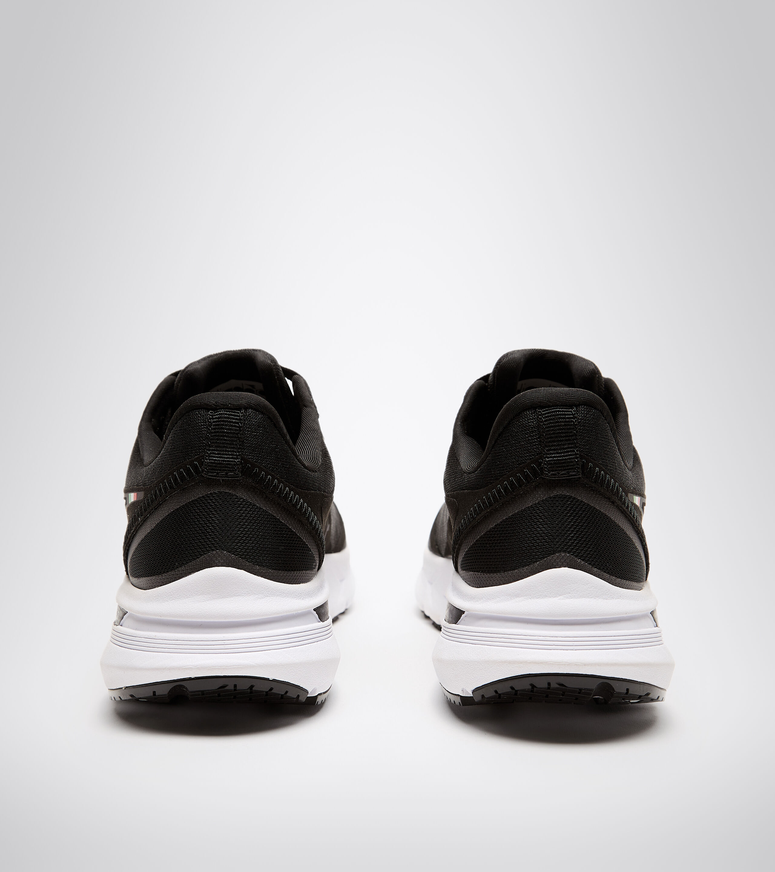 diadora blushield mythos 2