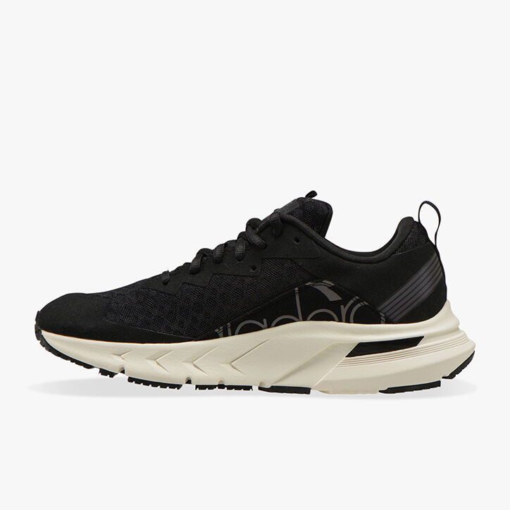 diadora blushield mythos 2
