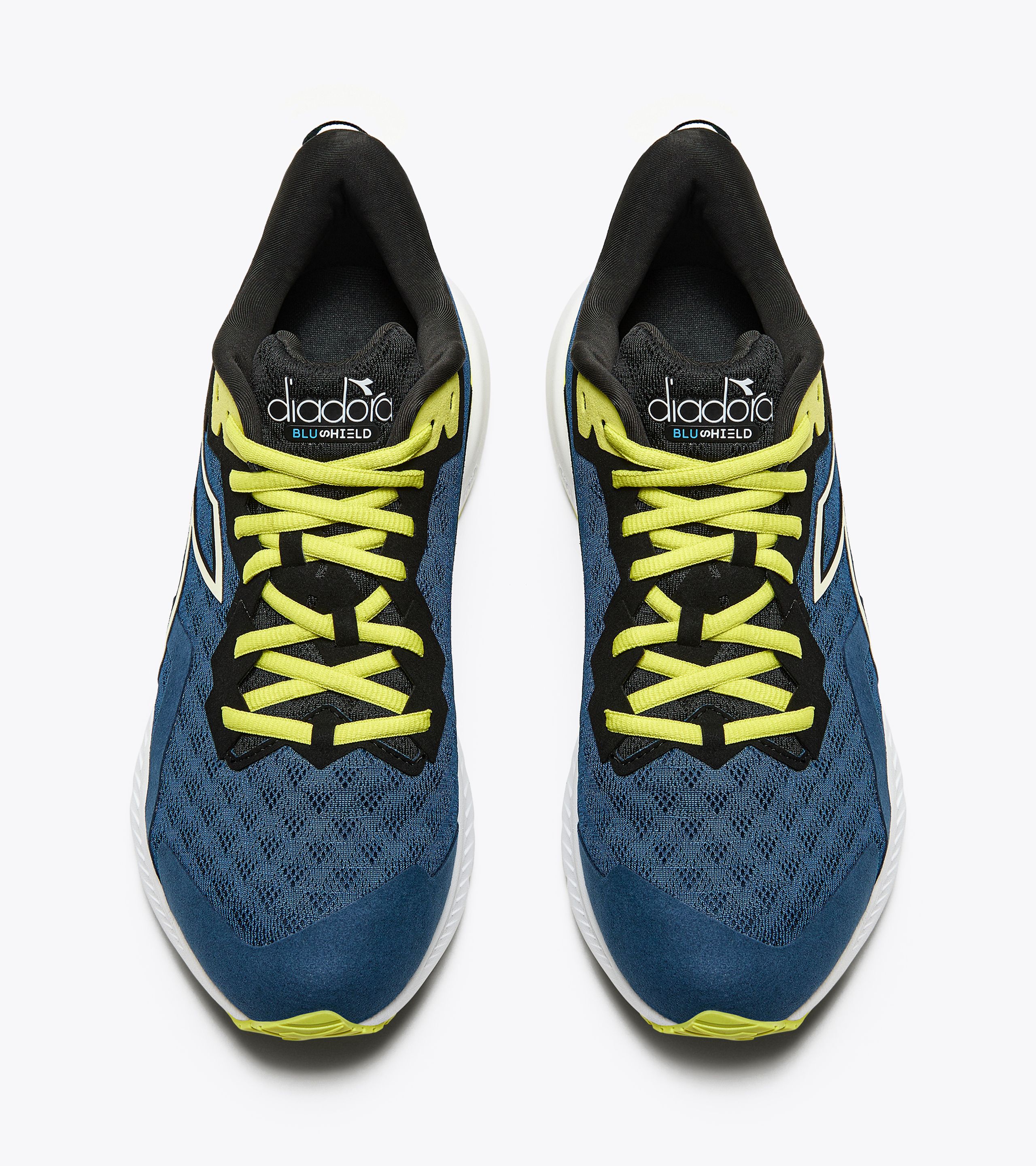 Diadora blushield outlet mythos 3