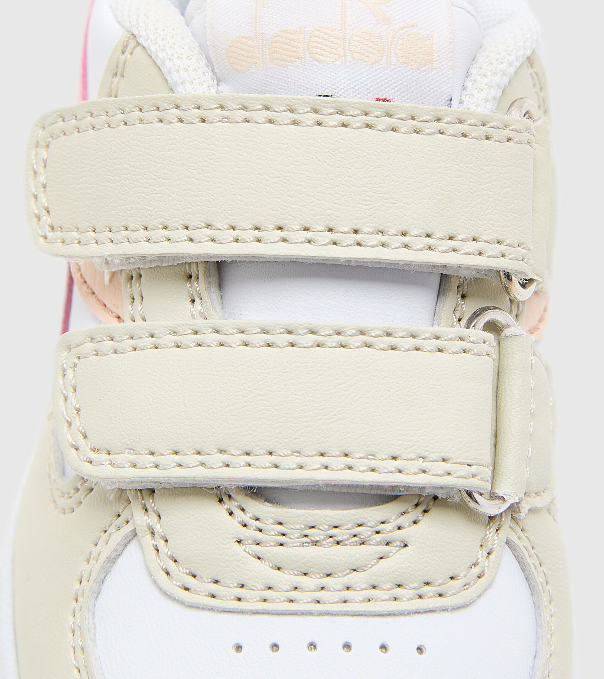 Chaussures de sport - Bambins 1-4 ans RAPTOR LOW TD BLANC OS/ROSE PASTELLO BRUN - Diadora